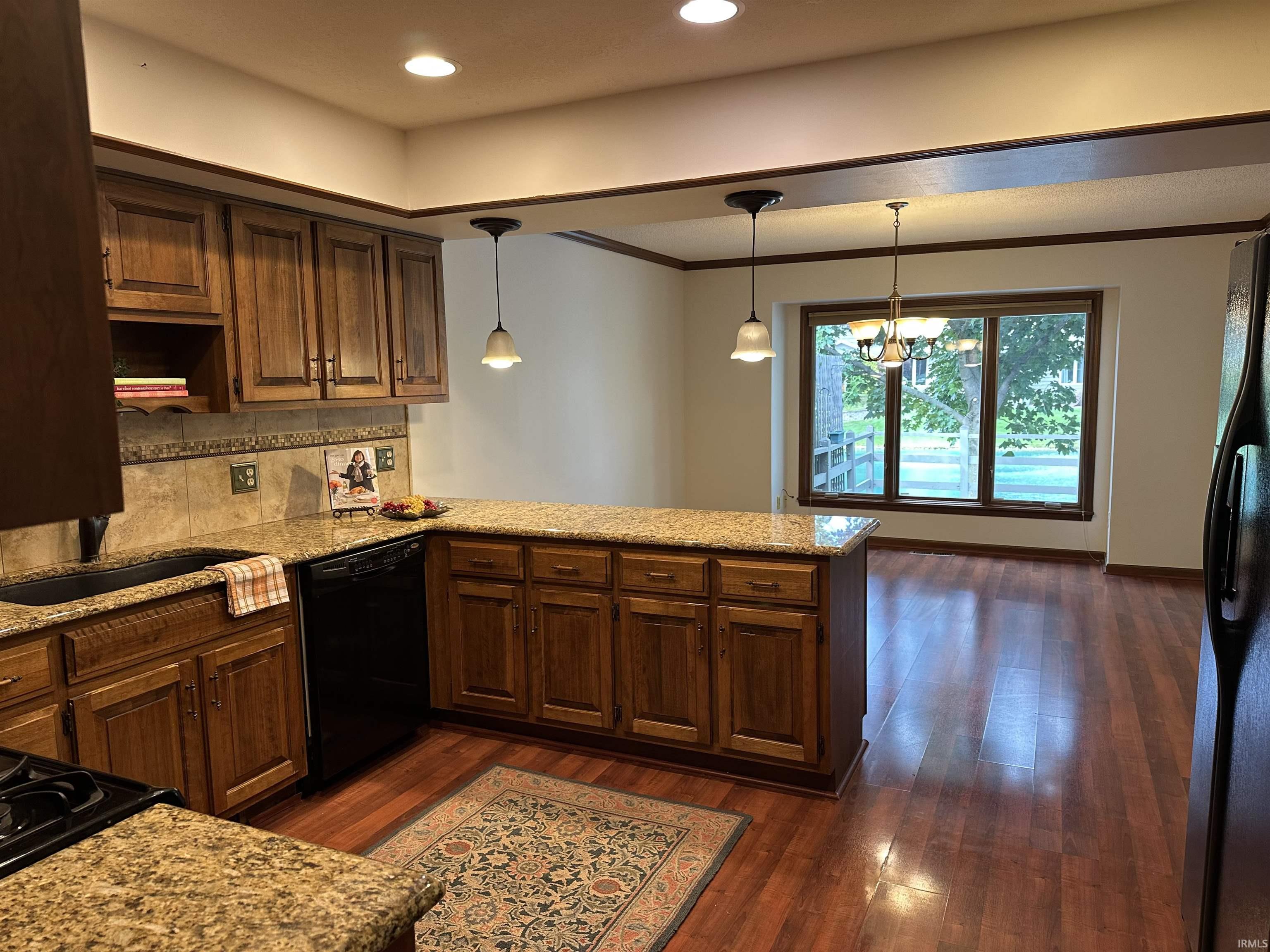 Photo 7 of 5723 Port Royal