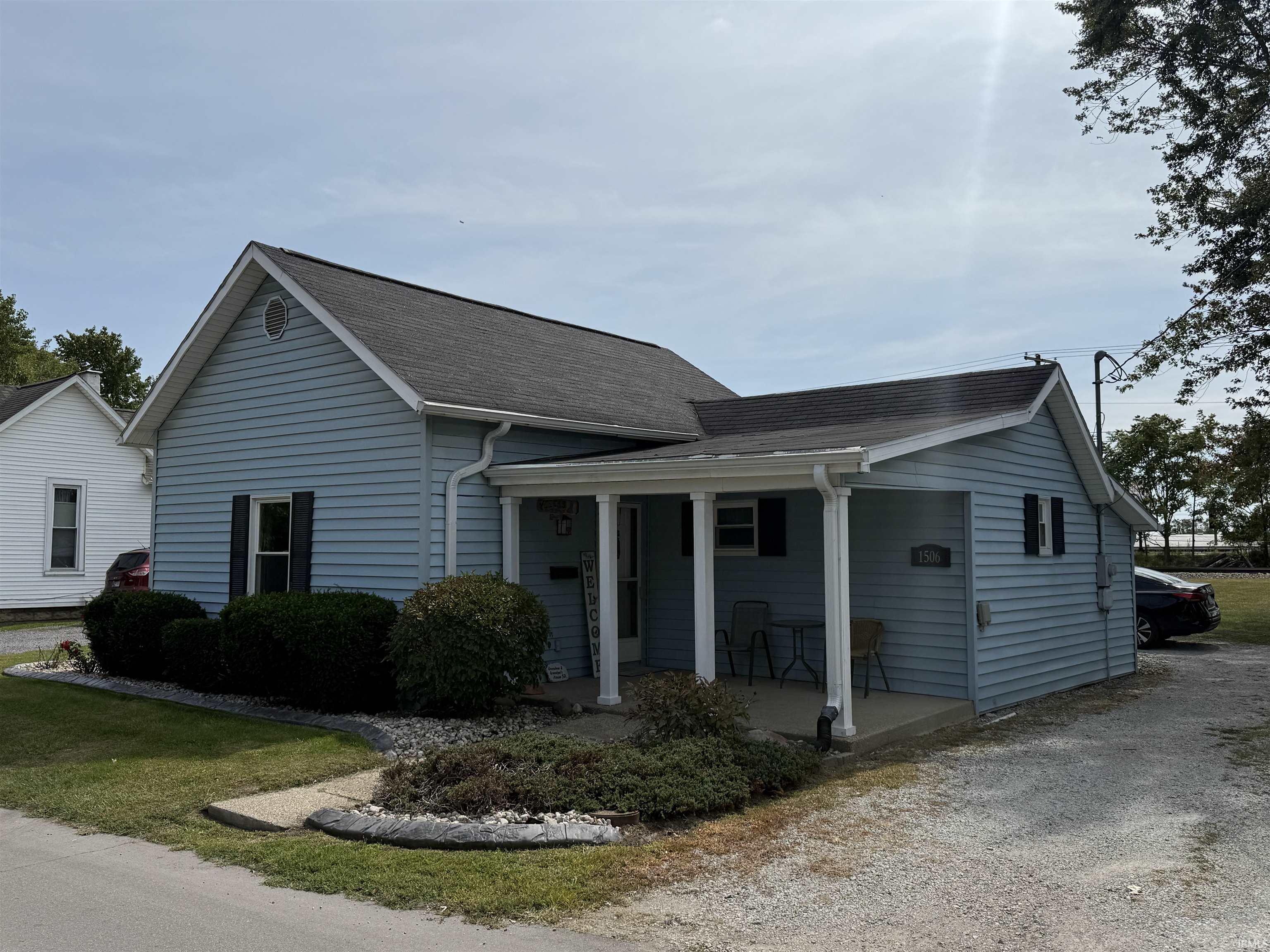 Photo 0 of 1506 E Jefferson Street