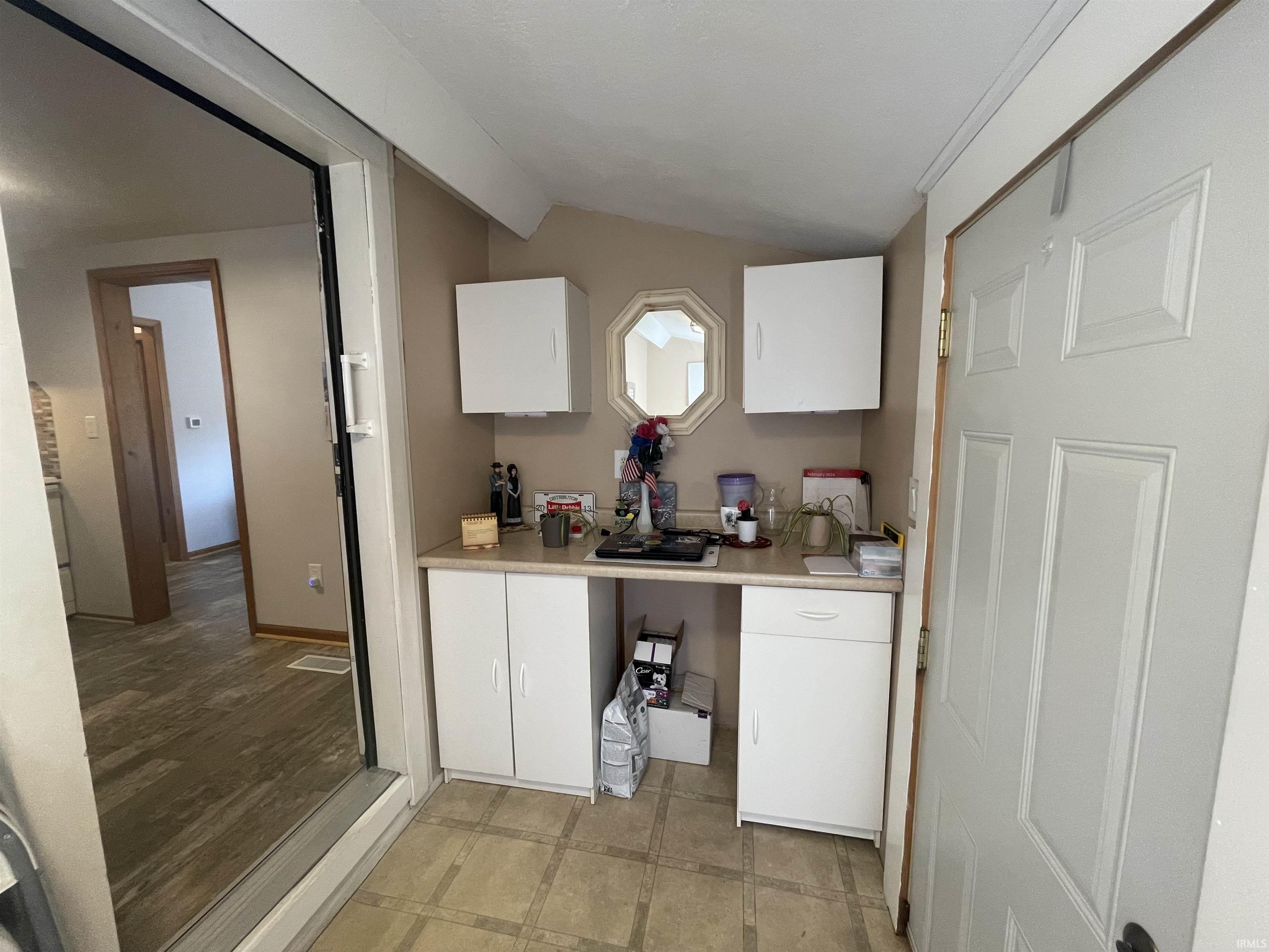 Photo 13 of 1506 E Jefferson Street