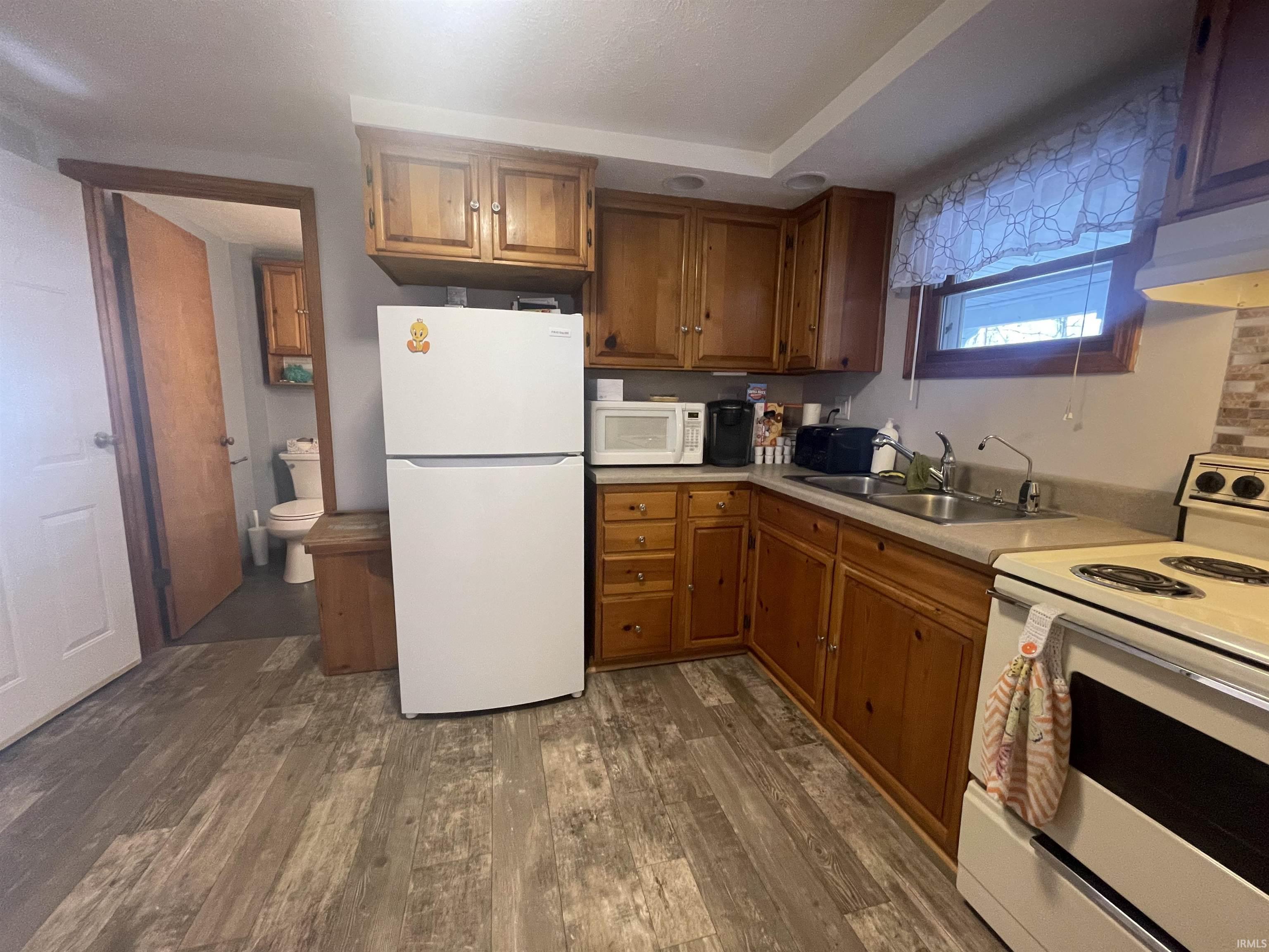 Photo 8 of 1506 E Jefferson Street