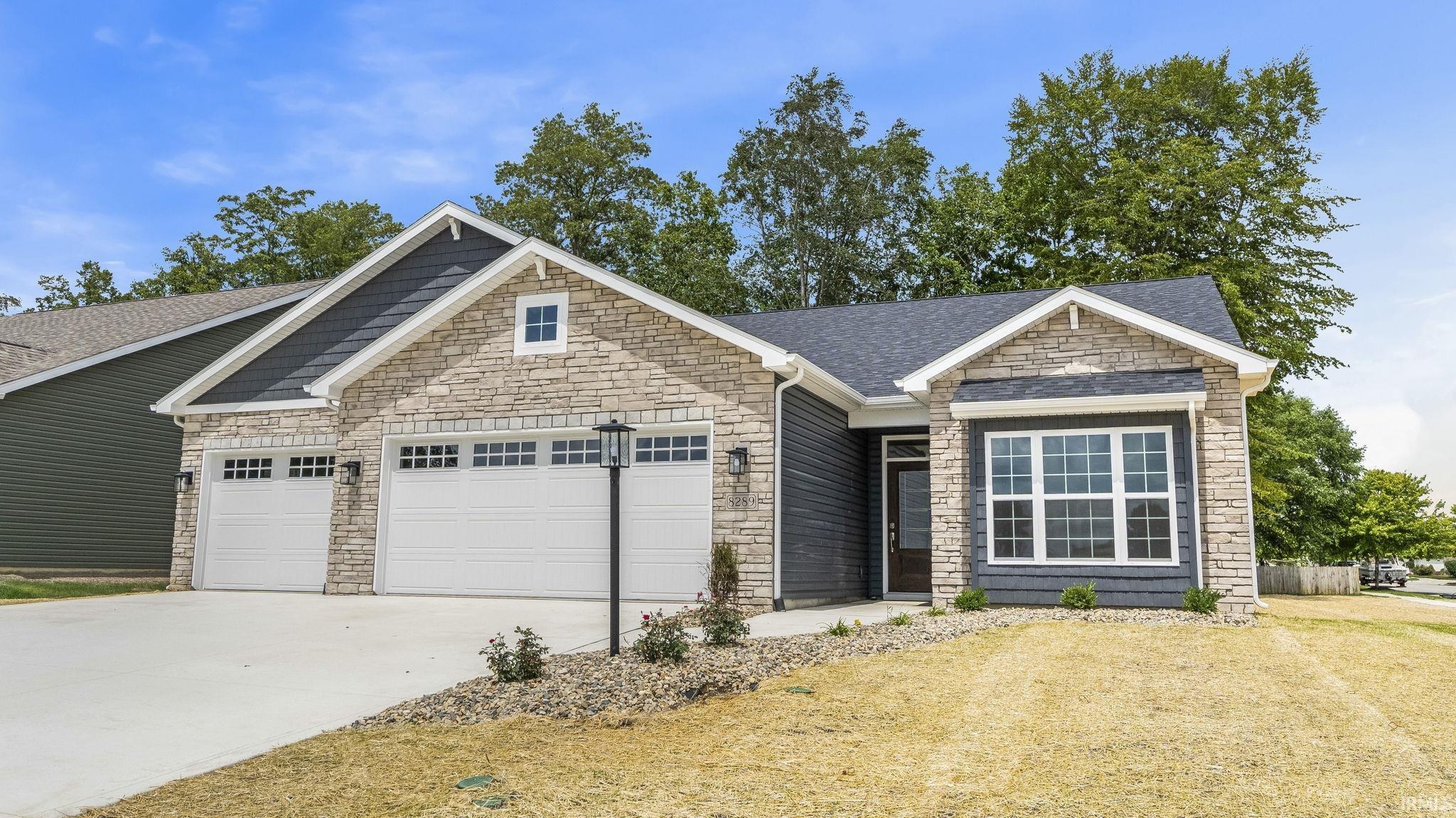 Photo 2 of 8289 Caverango Boulevard