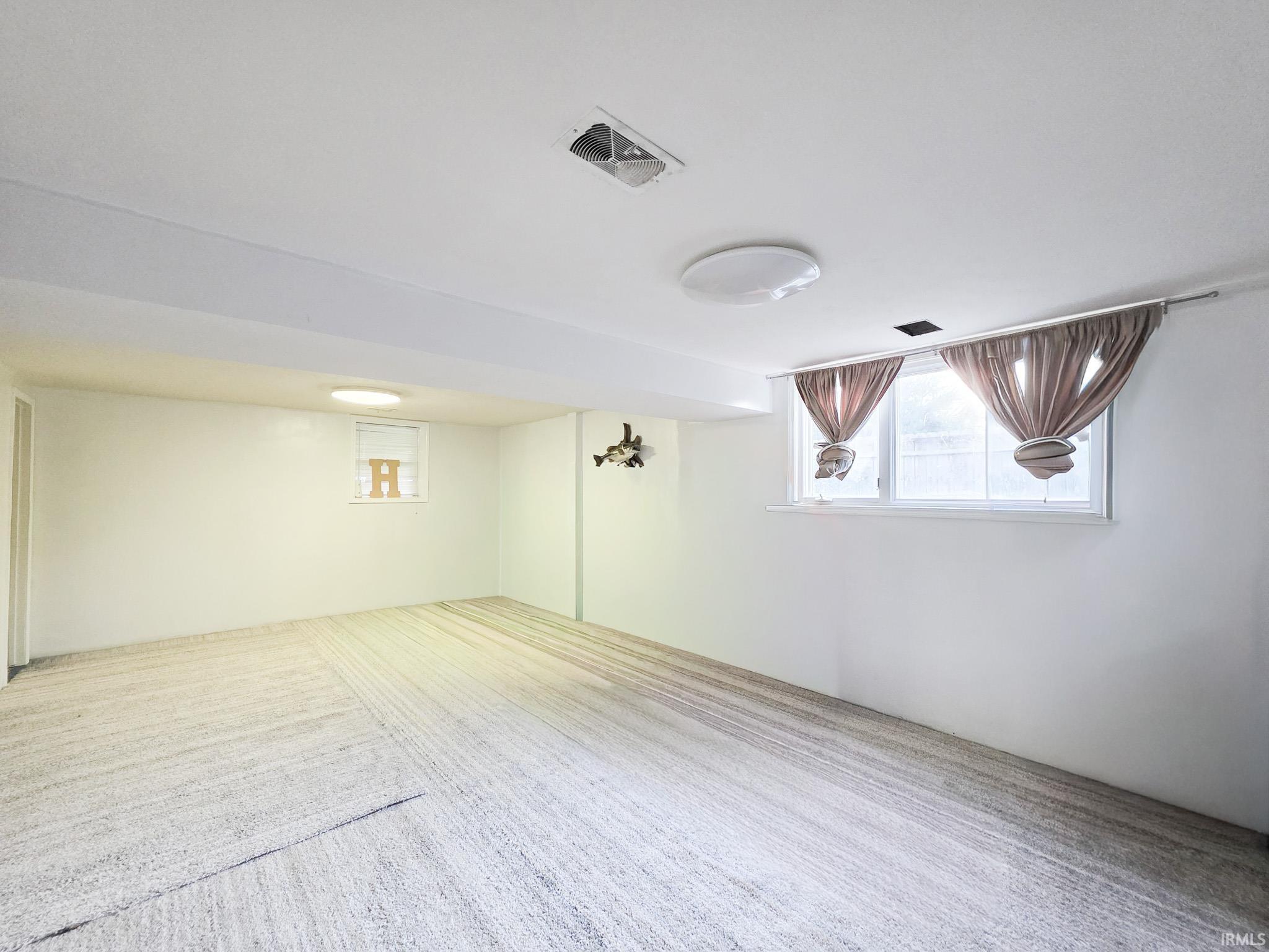 Photo 16 of 3117 E Bristol Street