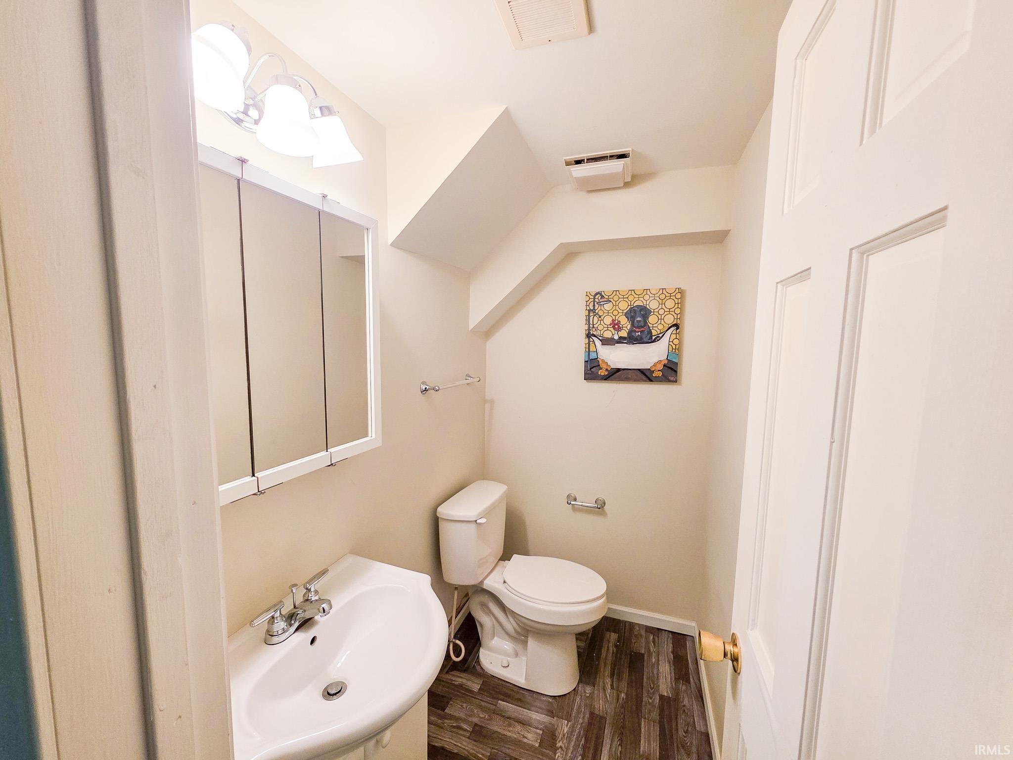 Photo 18 of 3117 E Bristol Street