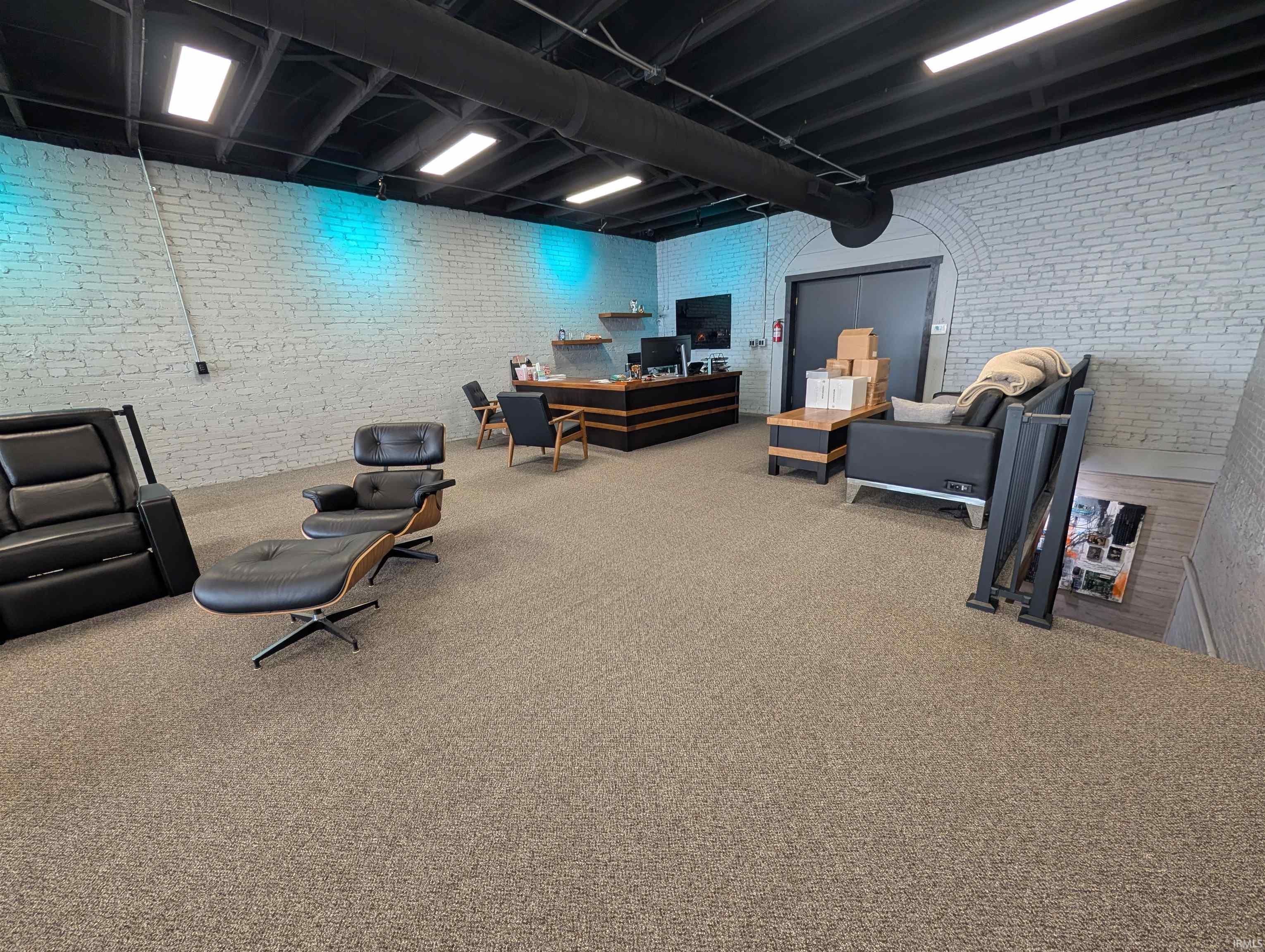 Photo 5 of 105 S Elkhart Street