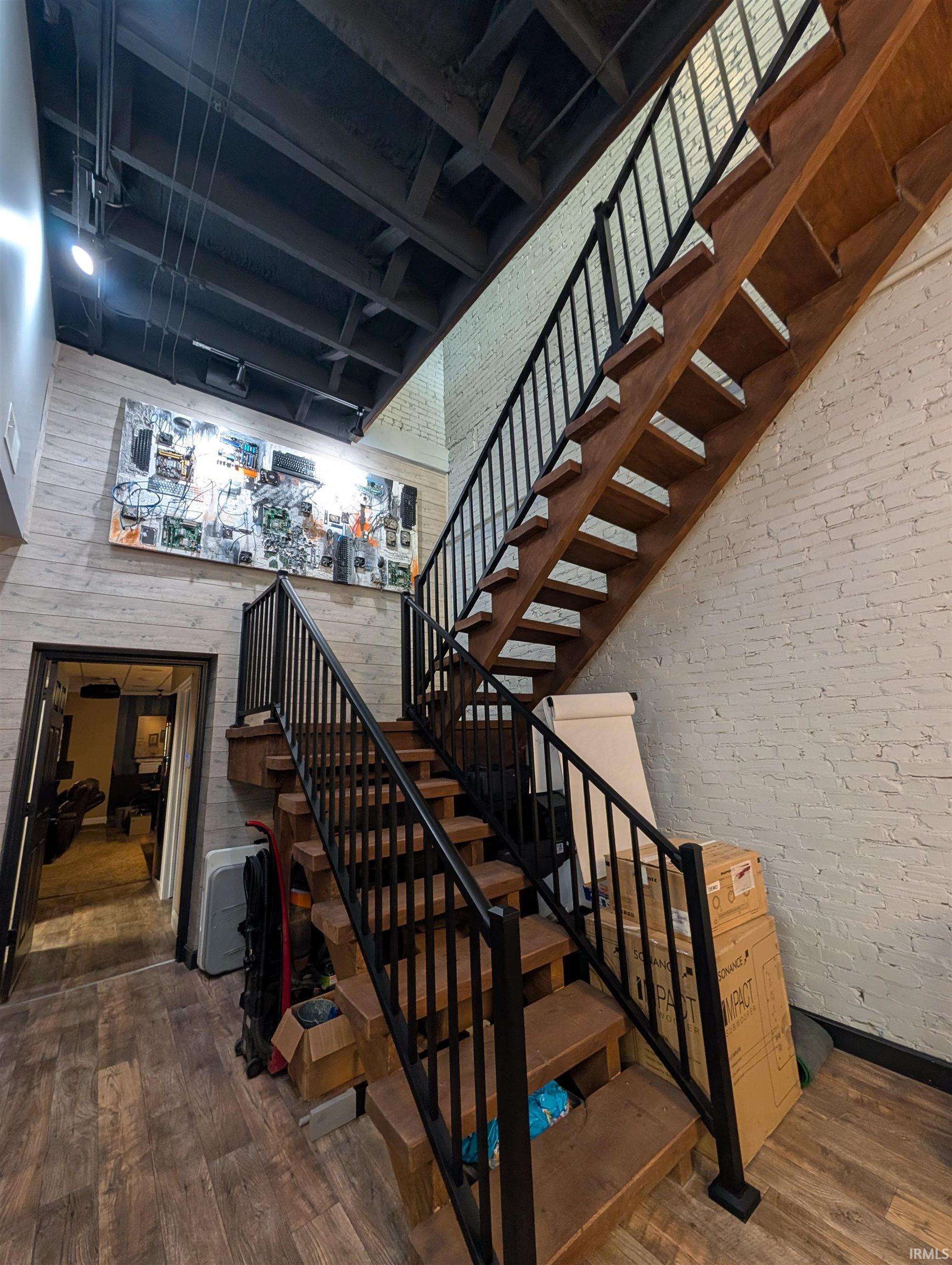 Photo 7 of 105 S Elkhart Street