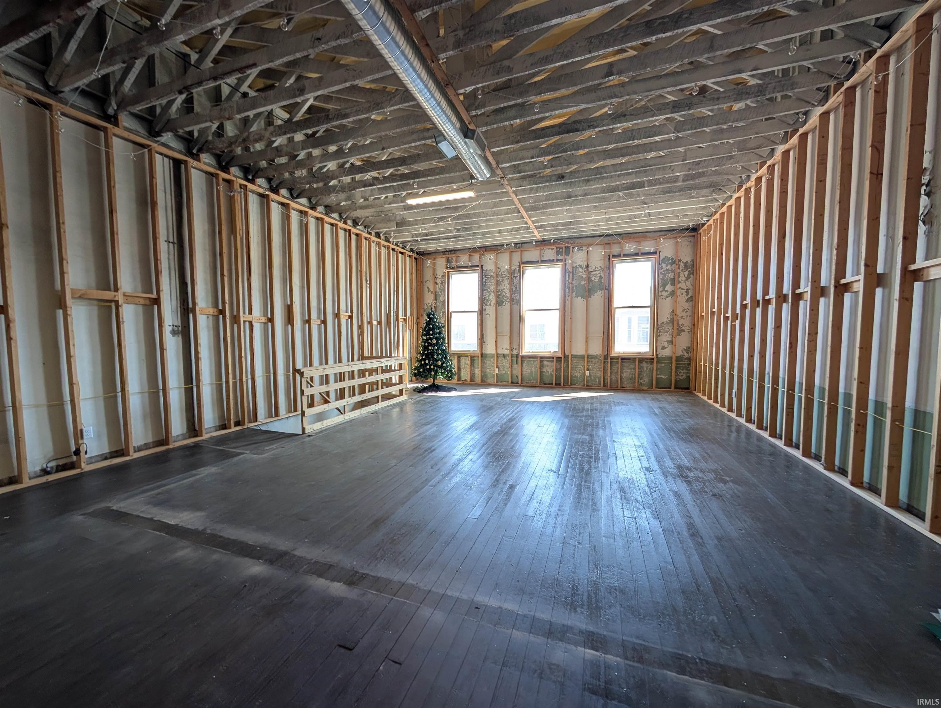 Photo 8 of 105 S Elkhart Street