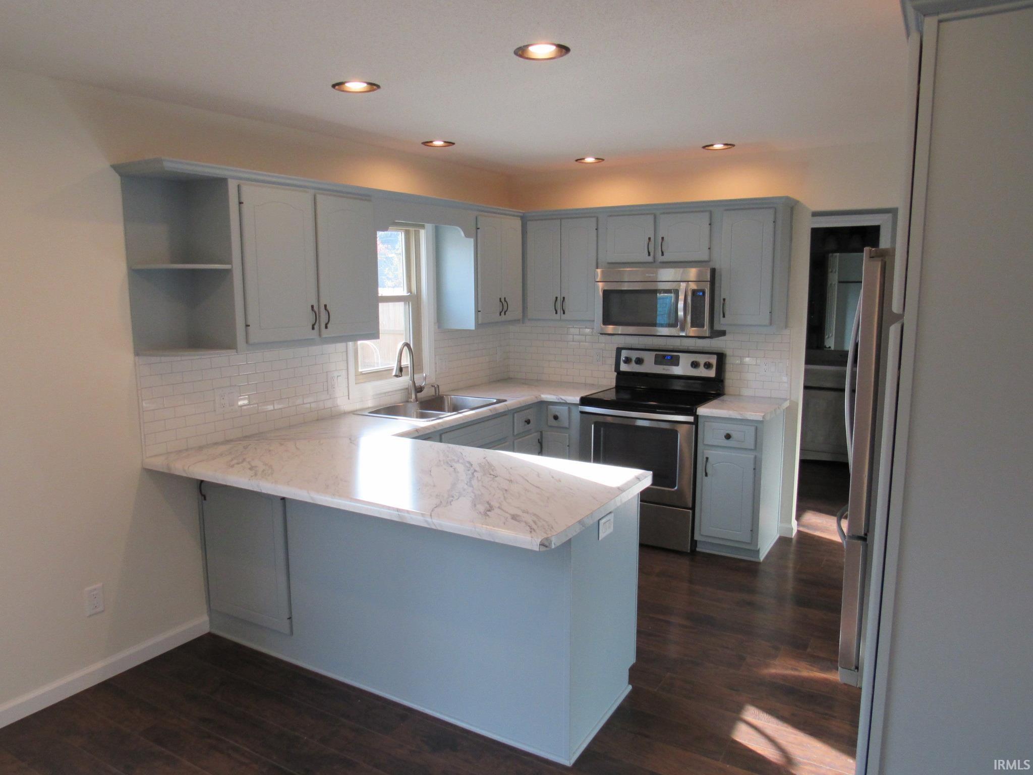 Photo 5 of 13618 Walker Mill Court