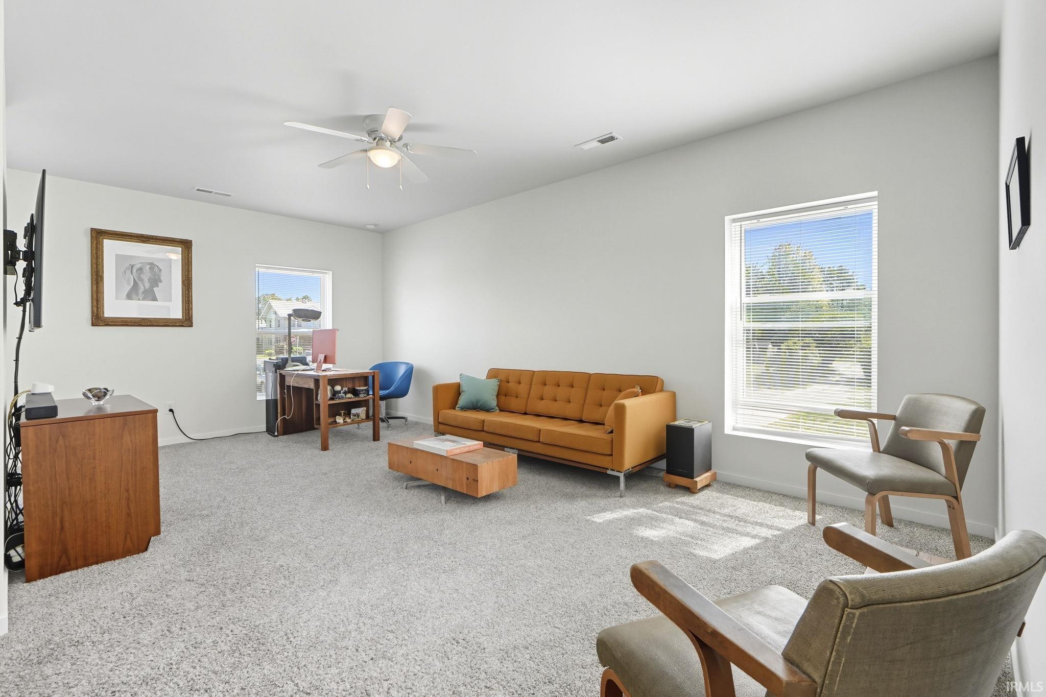 Photo 19 of 111 W Hazel Street