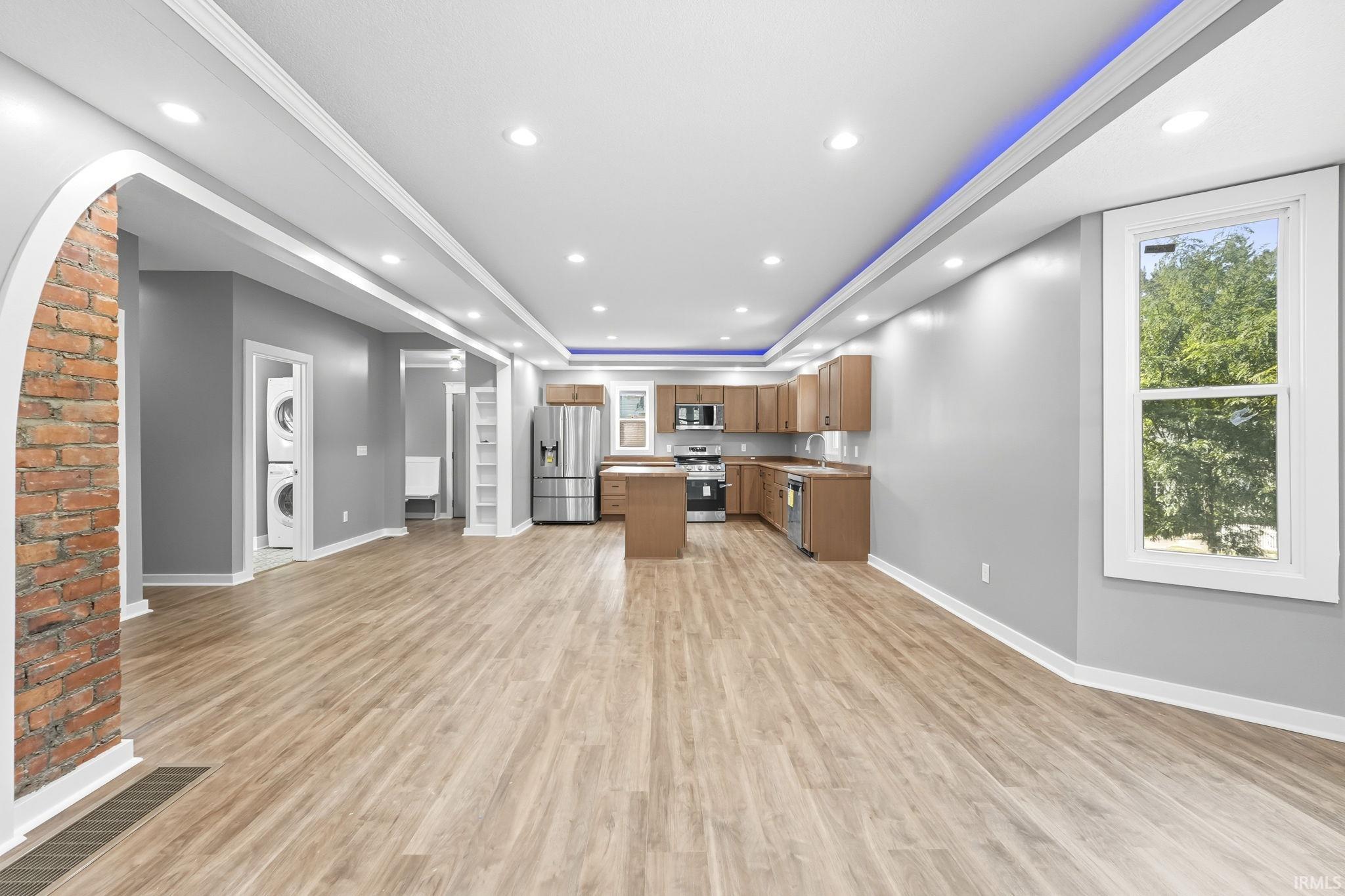 Photo 10 of 1040 Delaware Avenue