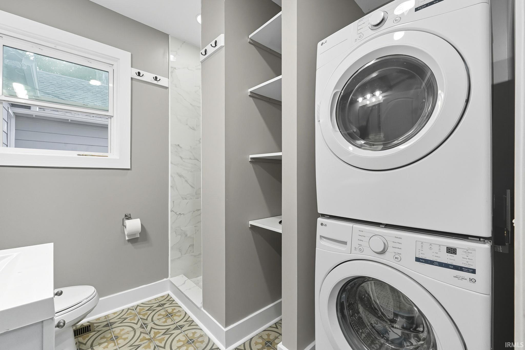 Photo 15 of 1040 Delaware Avenue