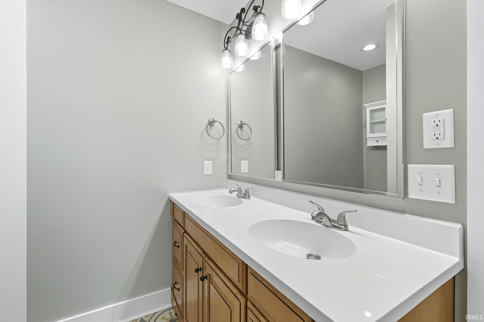 Photo 30 of 1040 Delaware Avenue