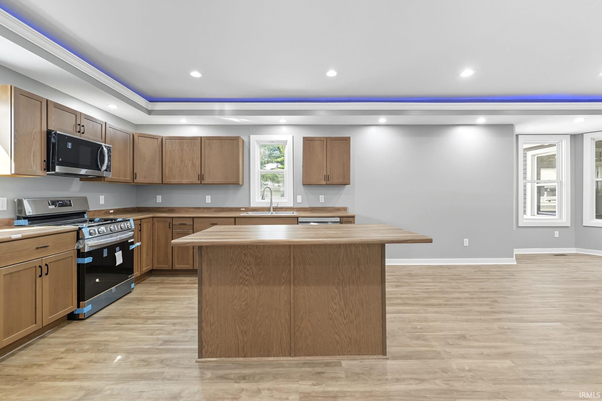 Photo 7 of 1040 Delaware Avenue