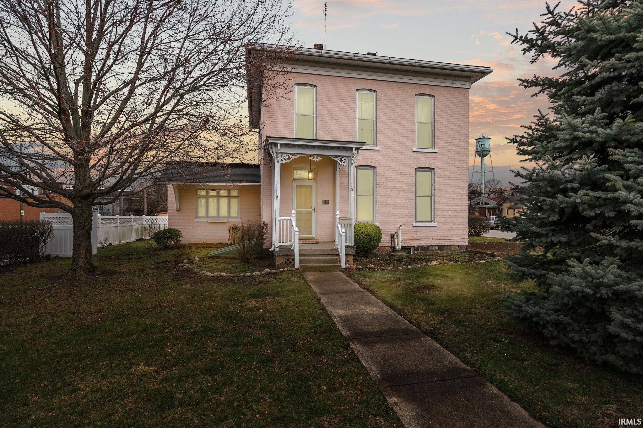 Photo 0 of 101 S Maple Street