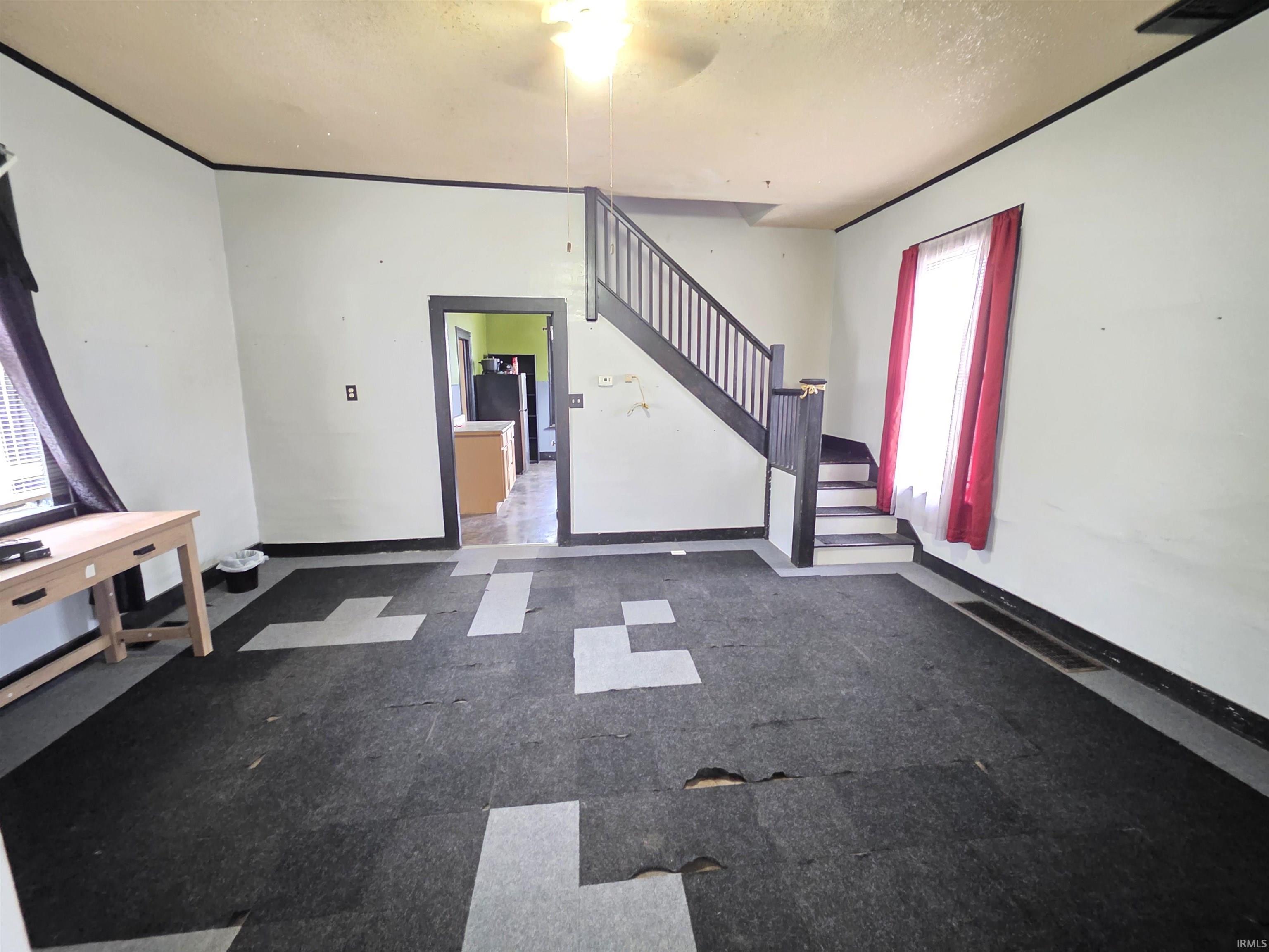 Photo 16 of 901 S Van Buren Street