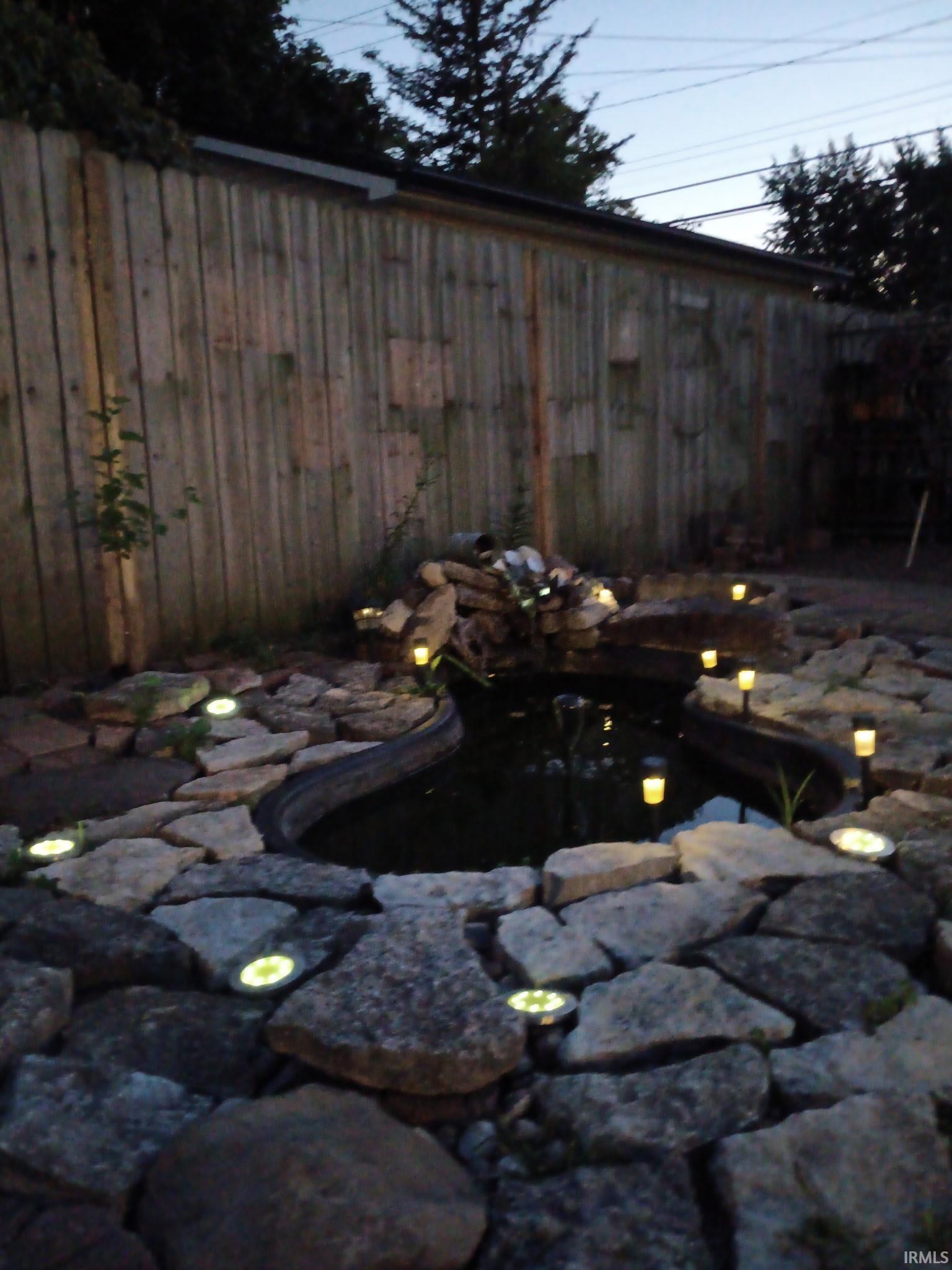 Photo 2 of 901 S Van Buren Street