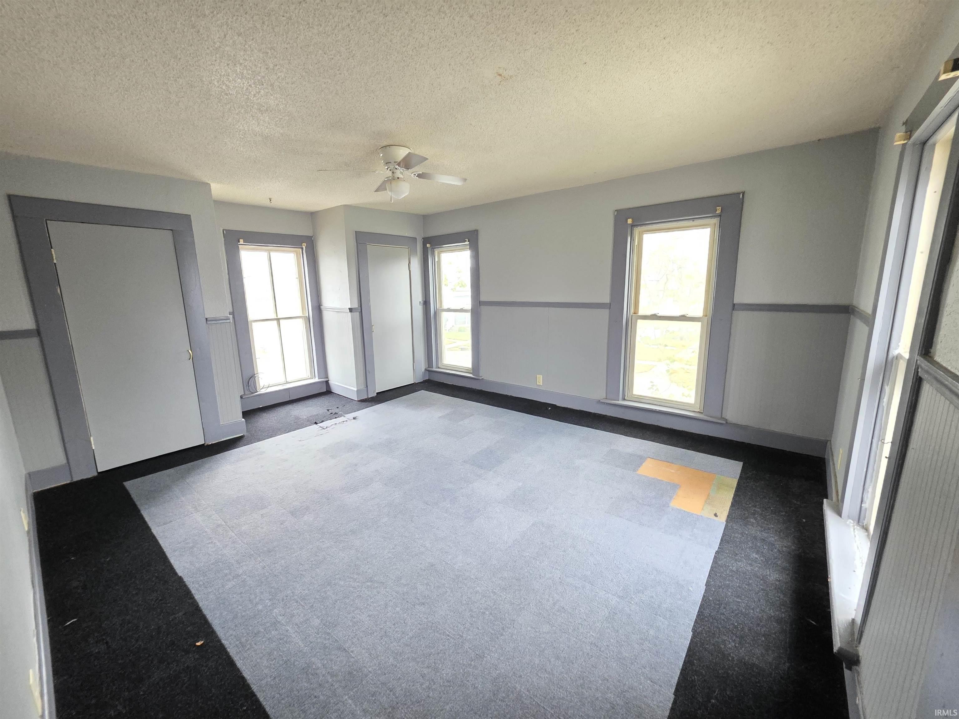 Photo 5 of 901 S Van Buren Street