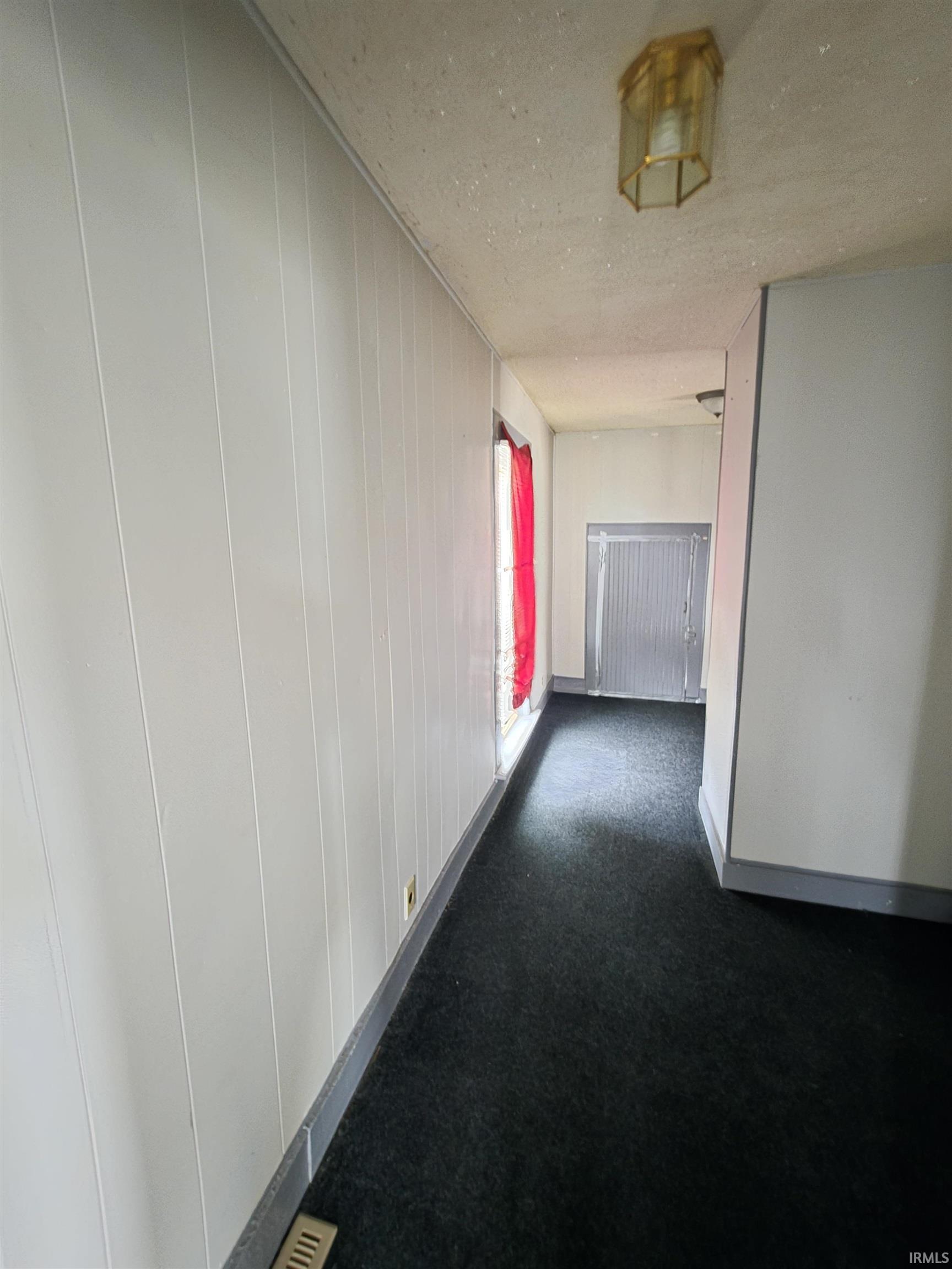 Photo 8 of 901 S Van Buren Street