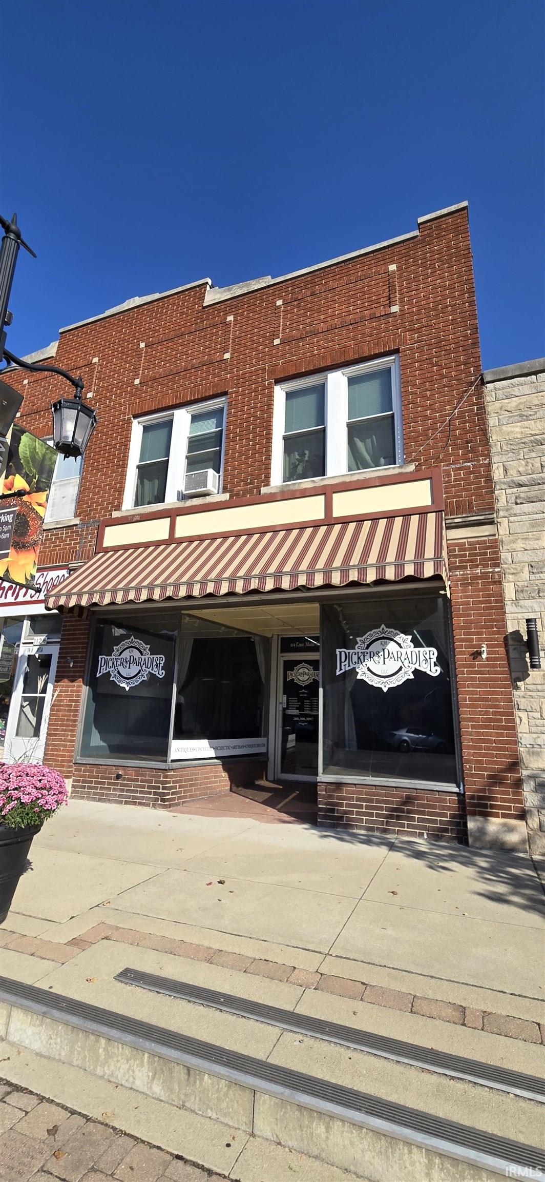 Photo 0 of 114 E Main Street