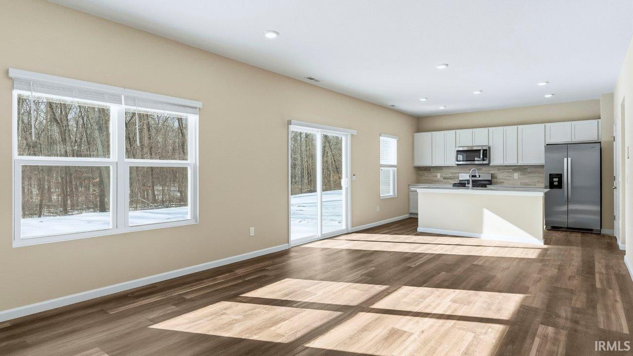 Photo 4 of 6896 Jerome Park Place