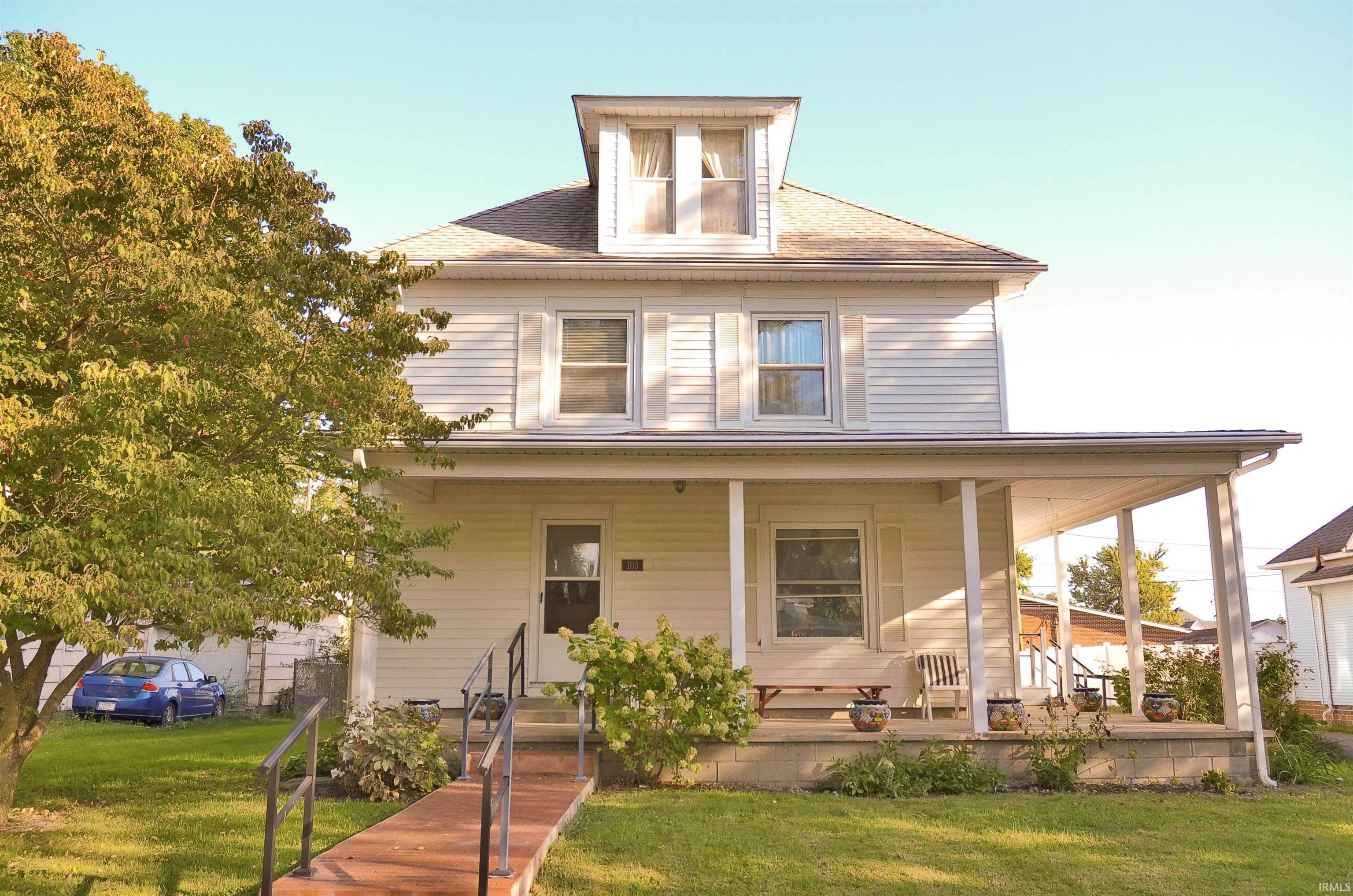 Homes for sale in Otterbein, IN | 103 E Peterson St, Otterbein, IN 47970 | MLS# 202539692