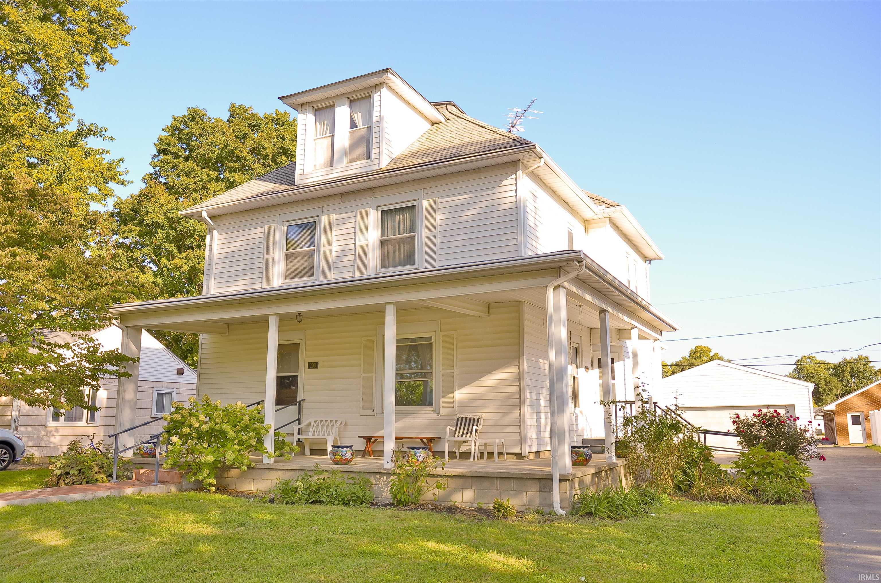 Homes for sale in Otterbein, IN | 103 E Peterson St, Otterbein, IN 47970 | MLS# 202539692