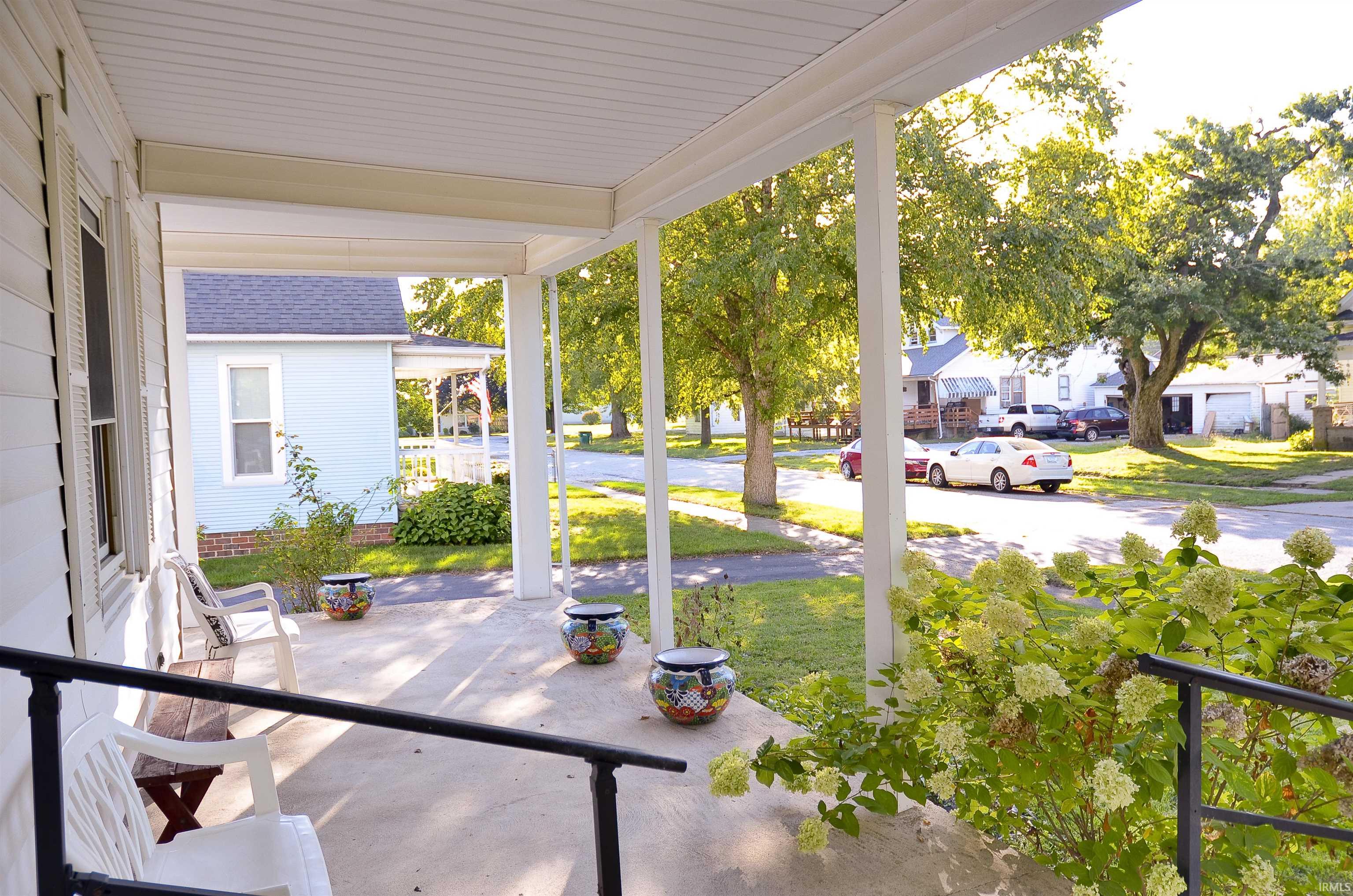 Homes for sale in Otterbein, IN | 103 E Peterson St, Otterbein, IN 47970 | MLS# 202539692