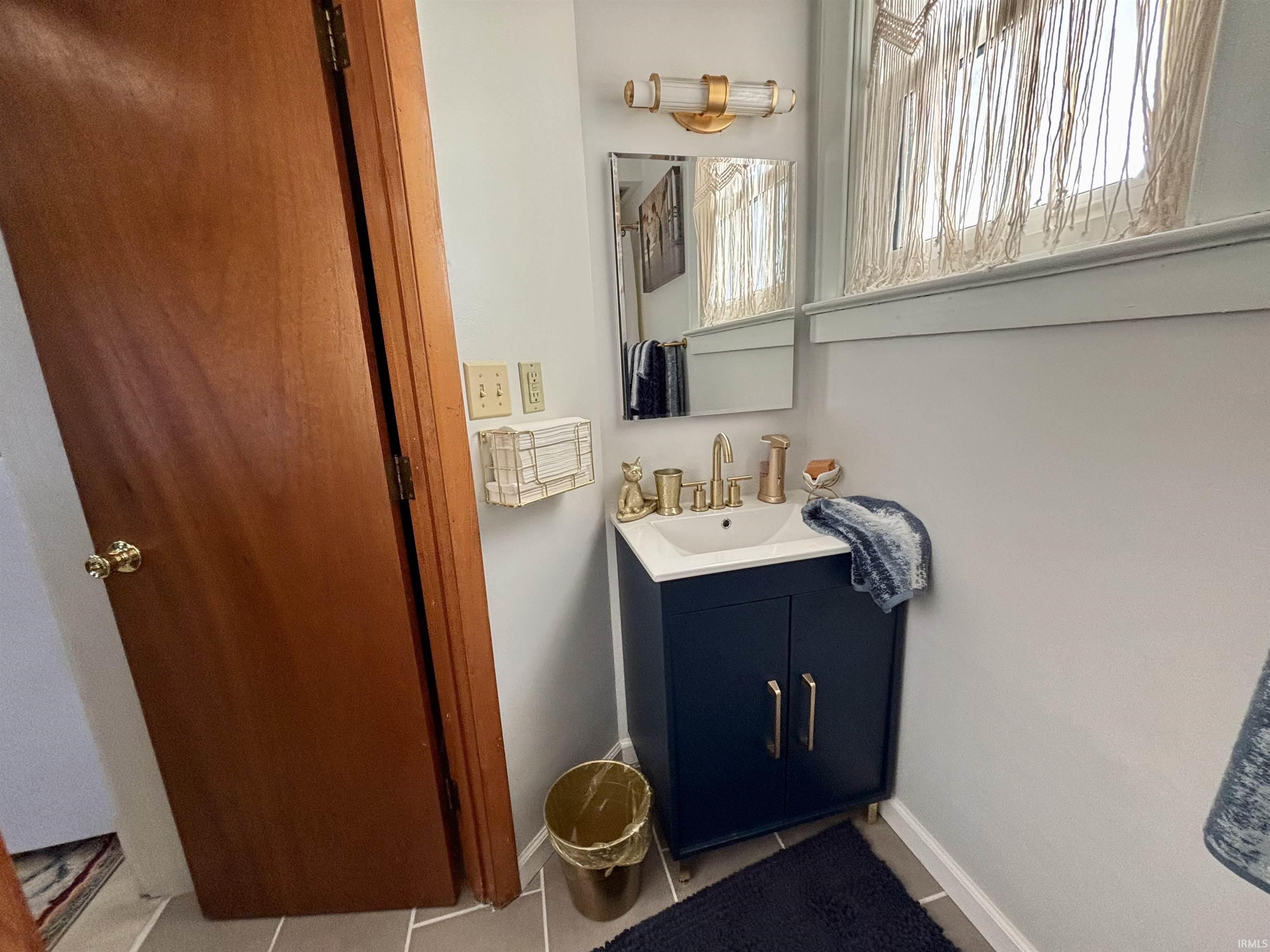 Homes for sale in Otterbein, IN | 103 E Peterson St, Otterbein, IN 47970 | MLS# 202539692