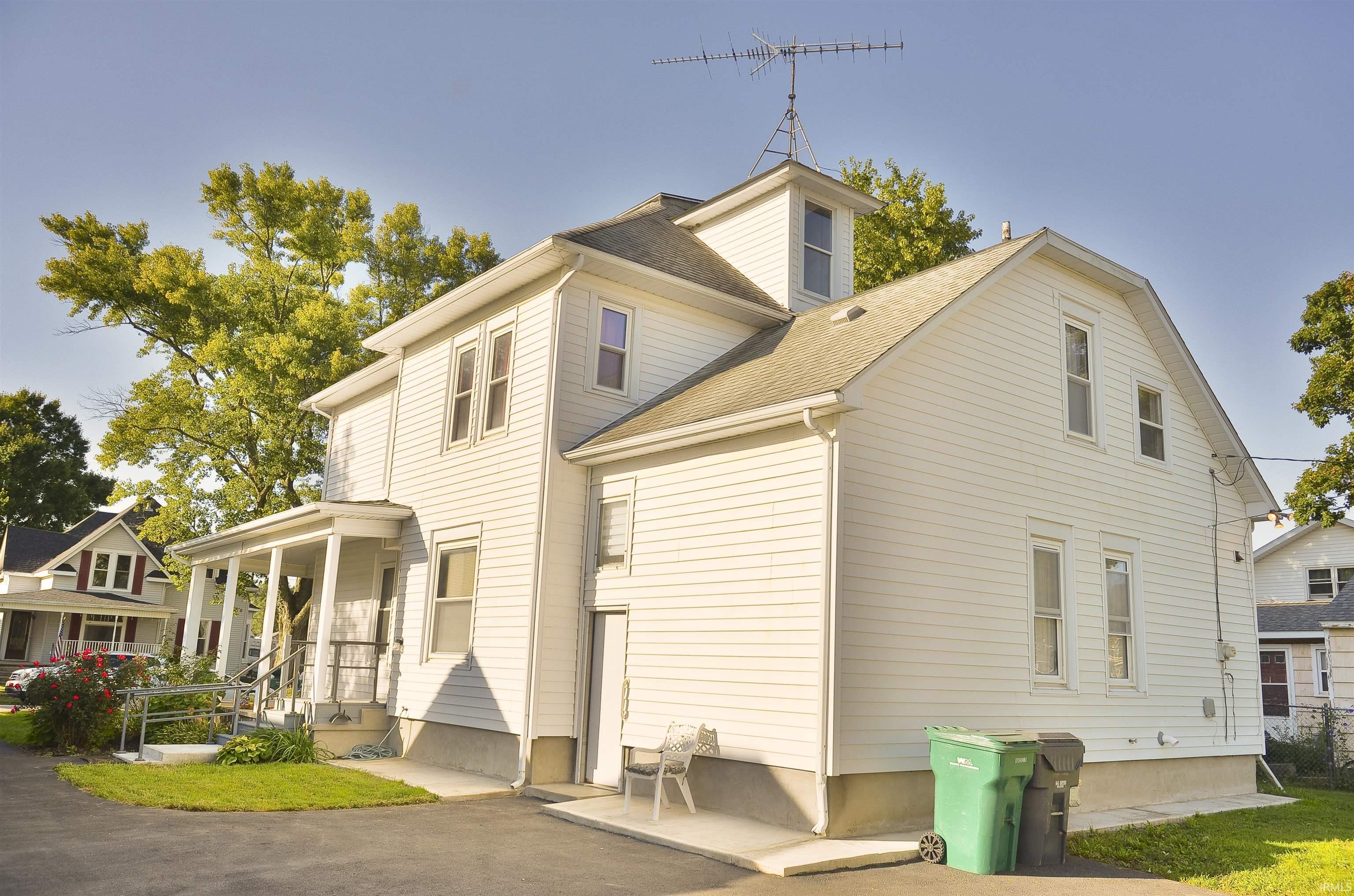 Homes for sale in Otterbein, IN | 103 E Peterson St, Otterbein, IN 47970 | MLS# 202539692