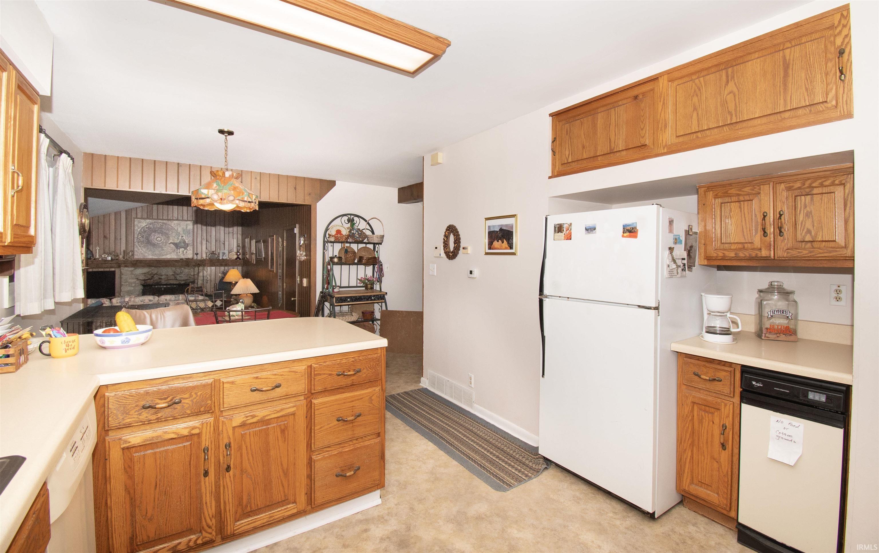 Photo 9 of 505 Oak Crest Drive