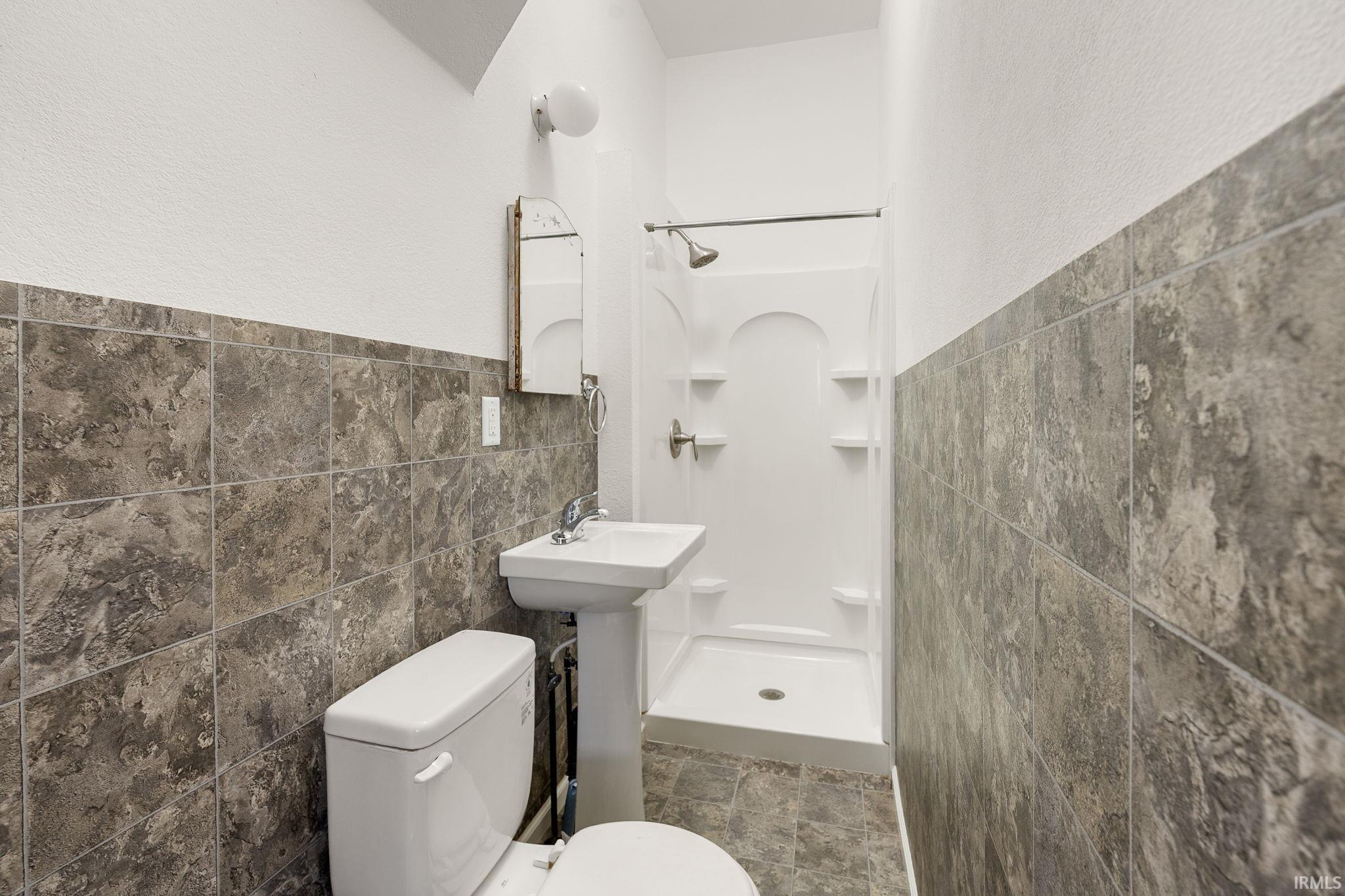 Photo 19 of 304 N Main Street