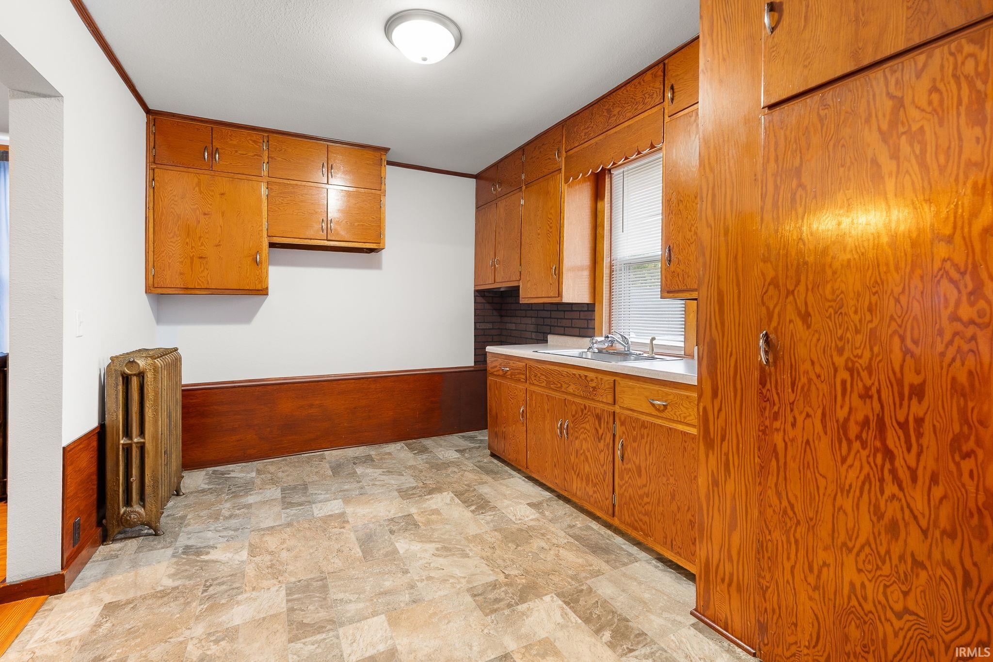 Photo 26 of 304 N Main Street