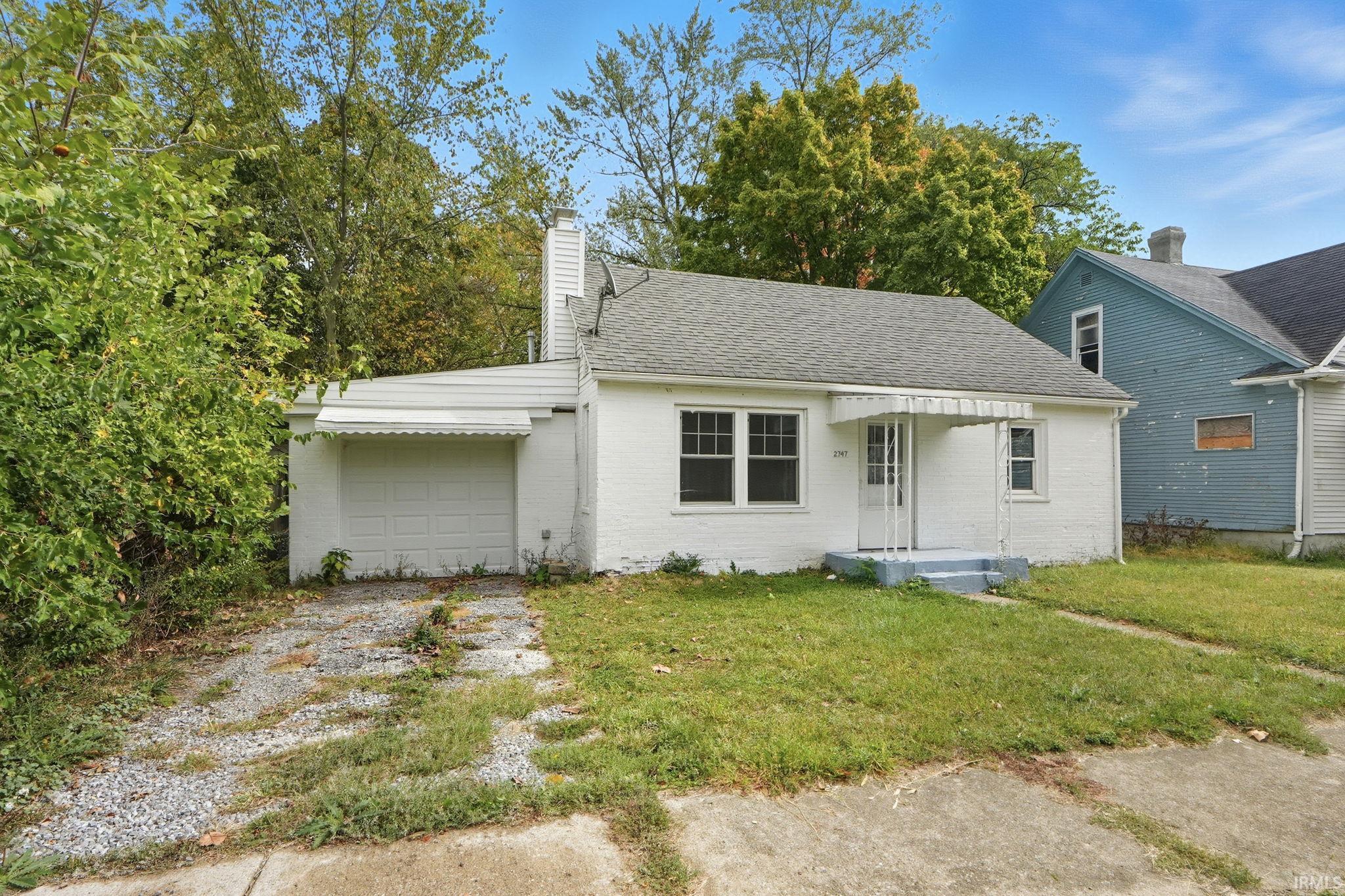 Photo 0 of 2747 Abbott Street