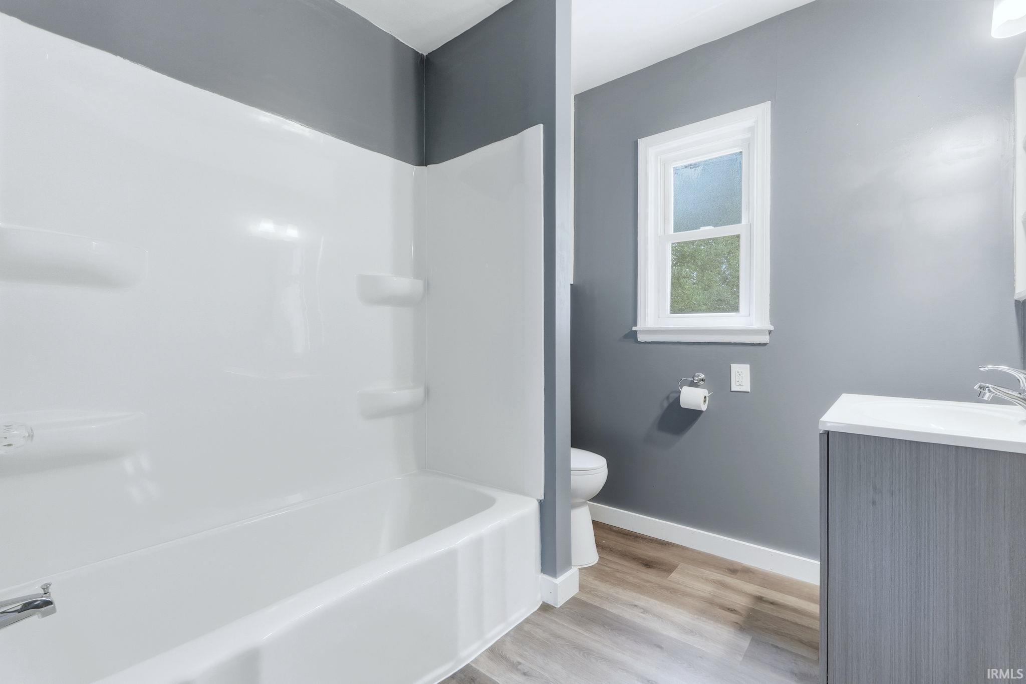 Photo 11 of 2747 Abbott Street