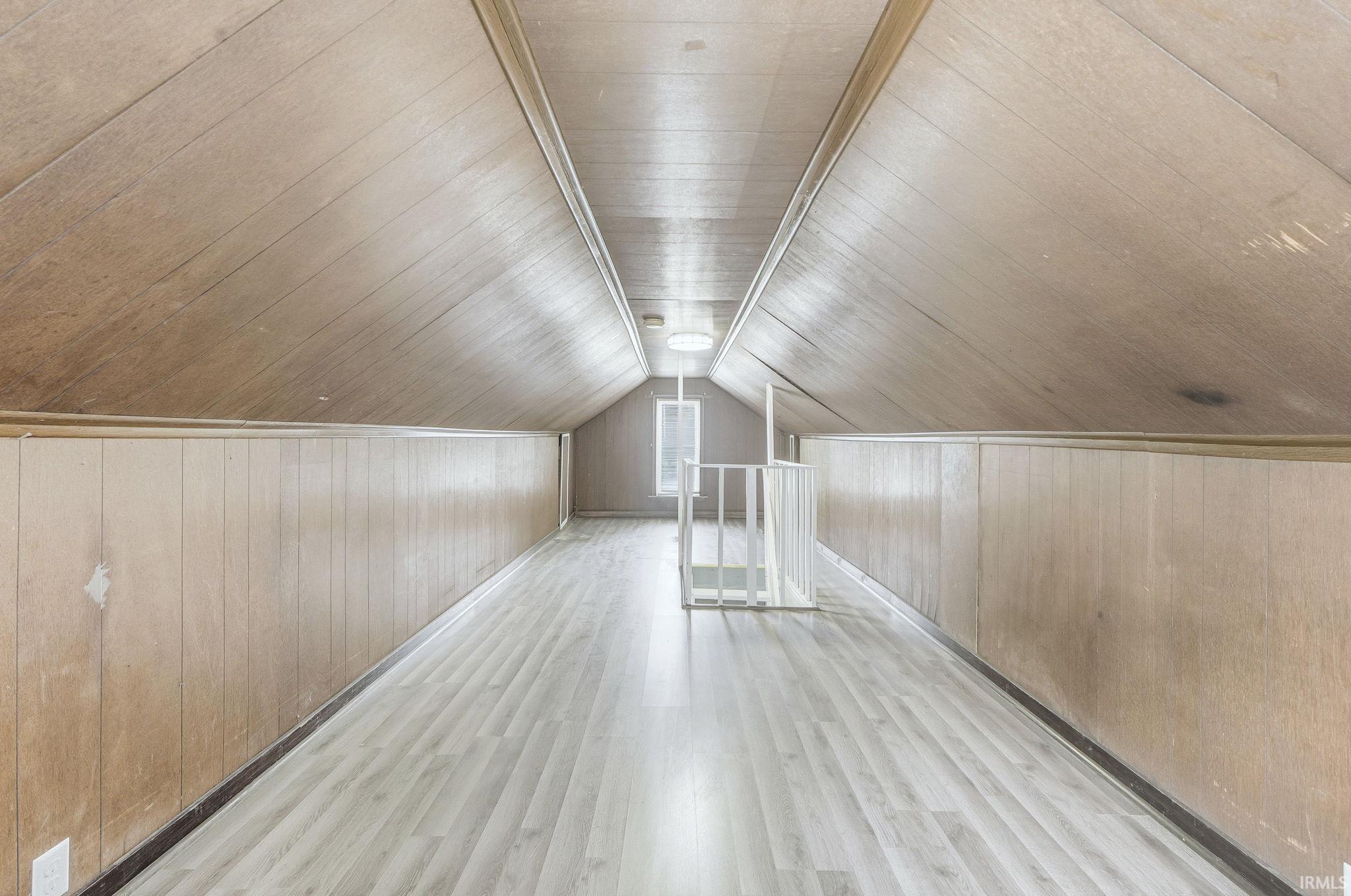 Photo 19 of 2747 Abbott Street