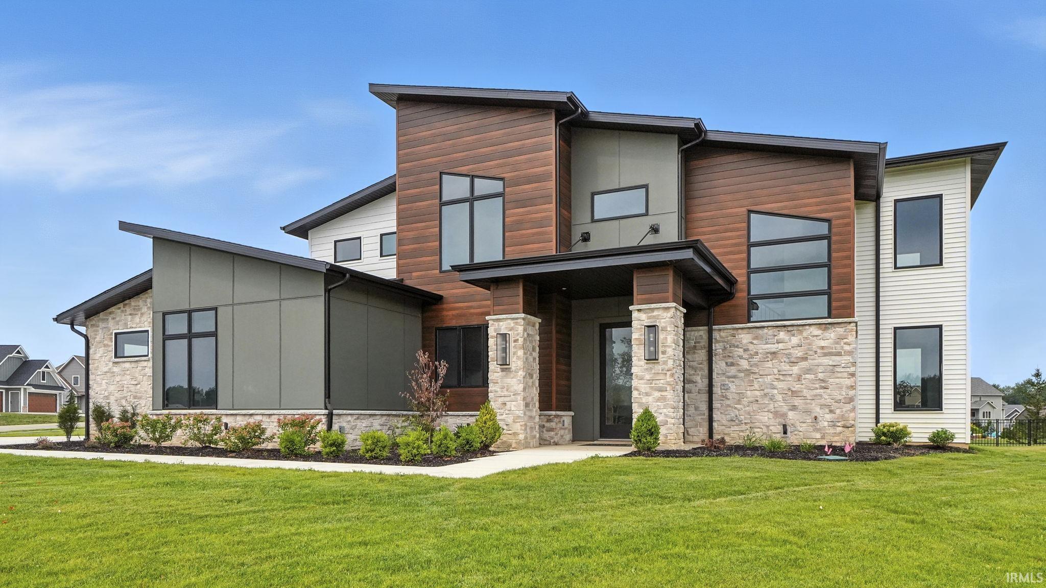 Photo 4 of 10491 Beaugreen Cove