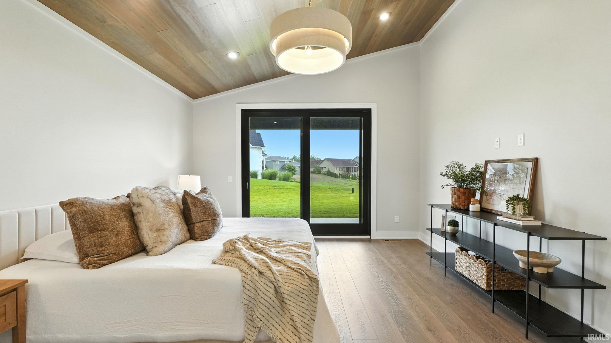 Photo 7 of 10491 Beaugreen Cove