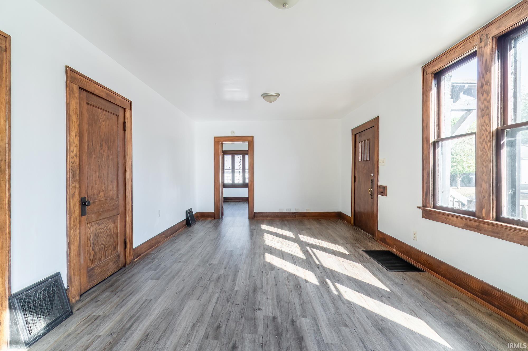 Photo 5 of 2050 Phenie Street