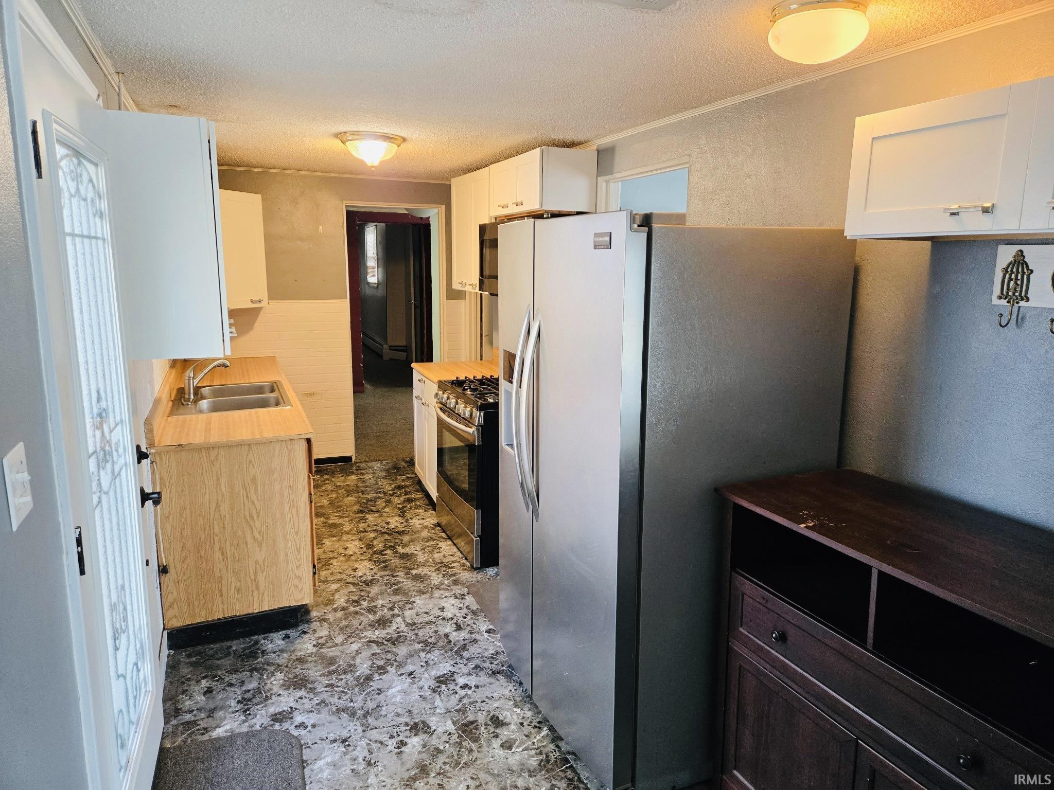 Photo 11 of 4085 W 500 S