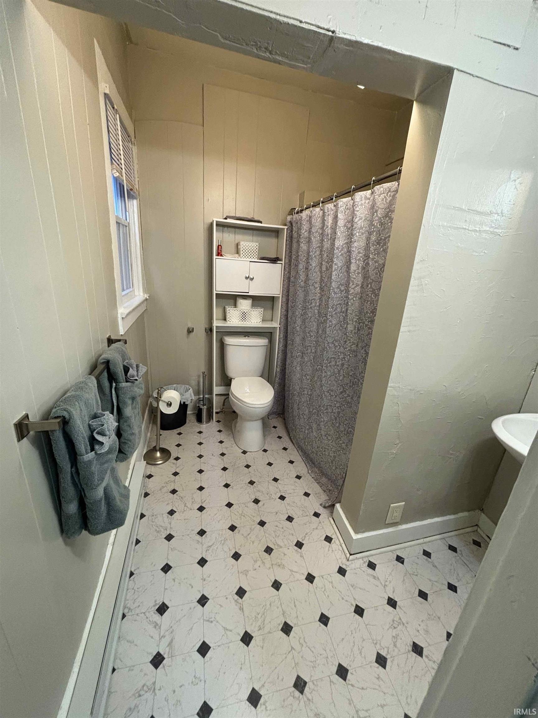 Photo 15 of 4013 S Wayne Avenue