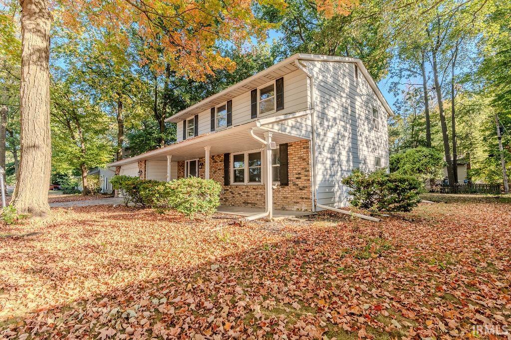 Photo 3 of 6334 Bennington Drive