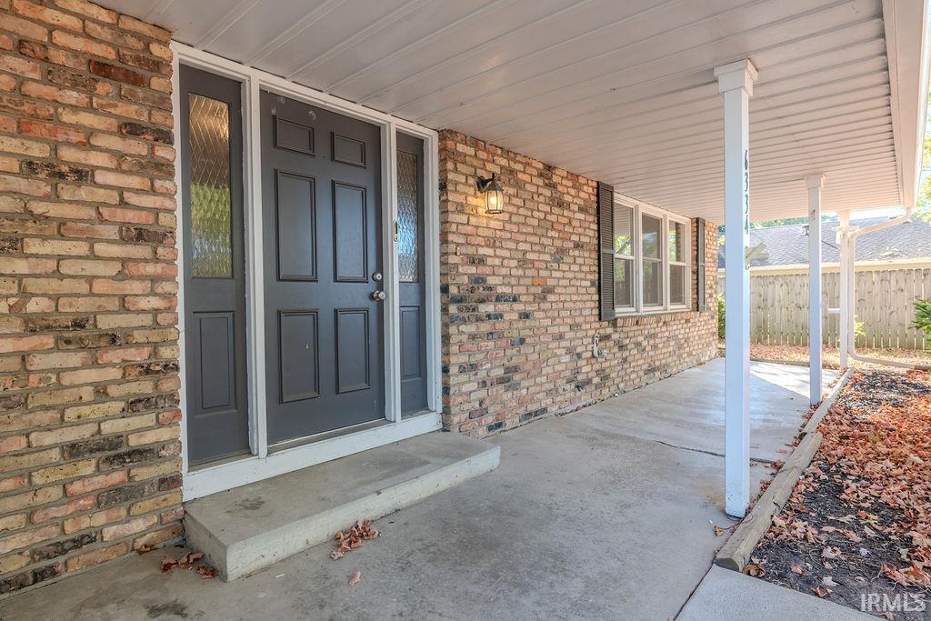 Photo 4 of 6334 Bennington Drive