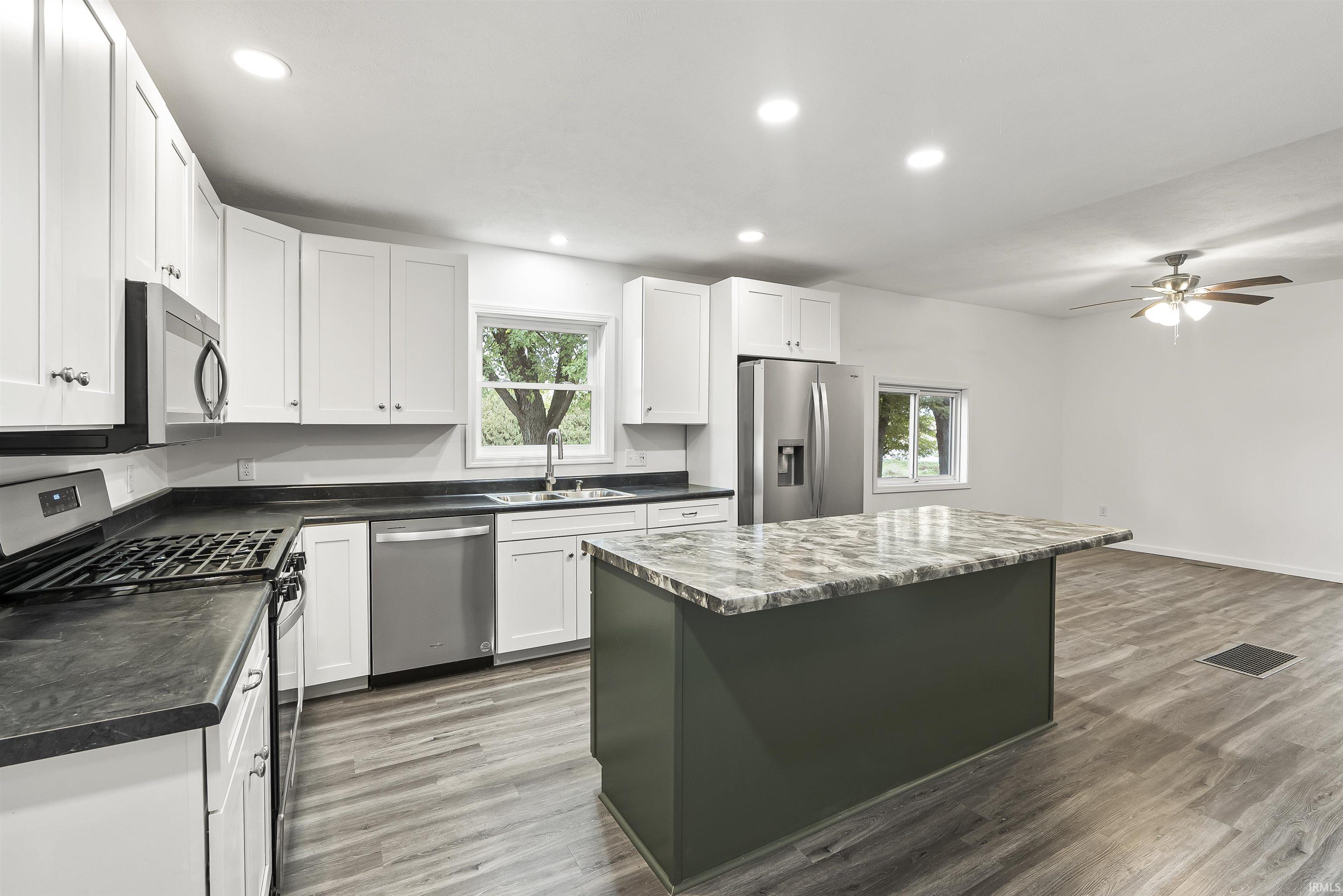 Photo 13 of 1038 W 200 S