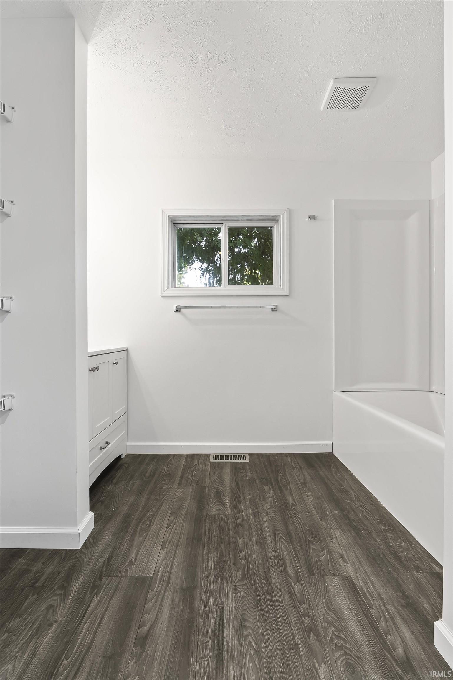 Photo 28 of 1038 W 200 S