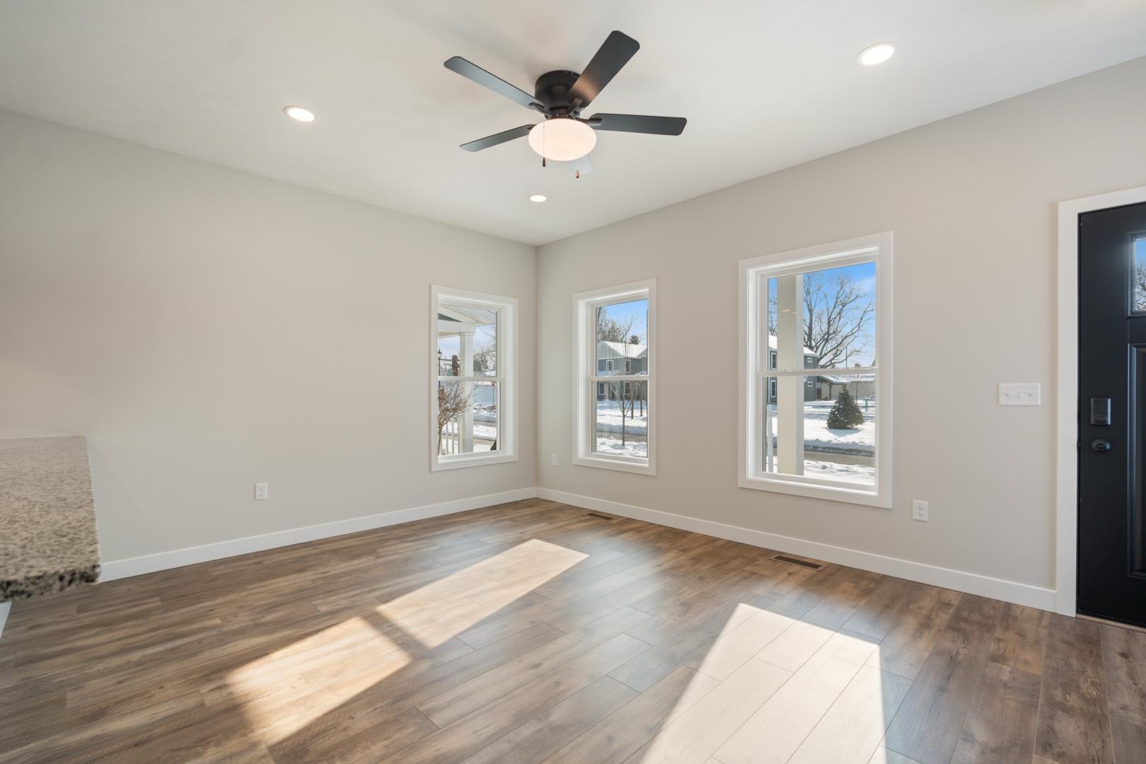 Photo 5 of 640 W Main Street