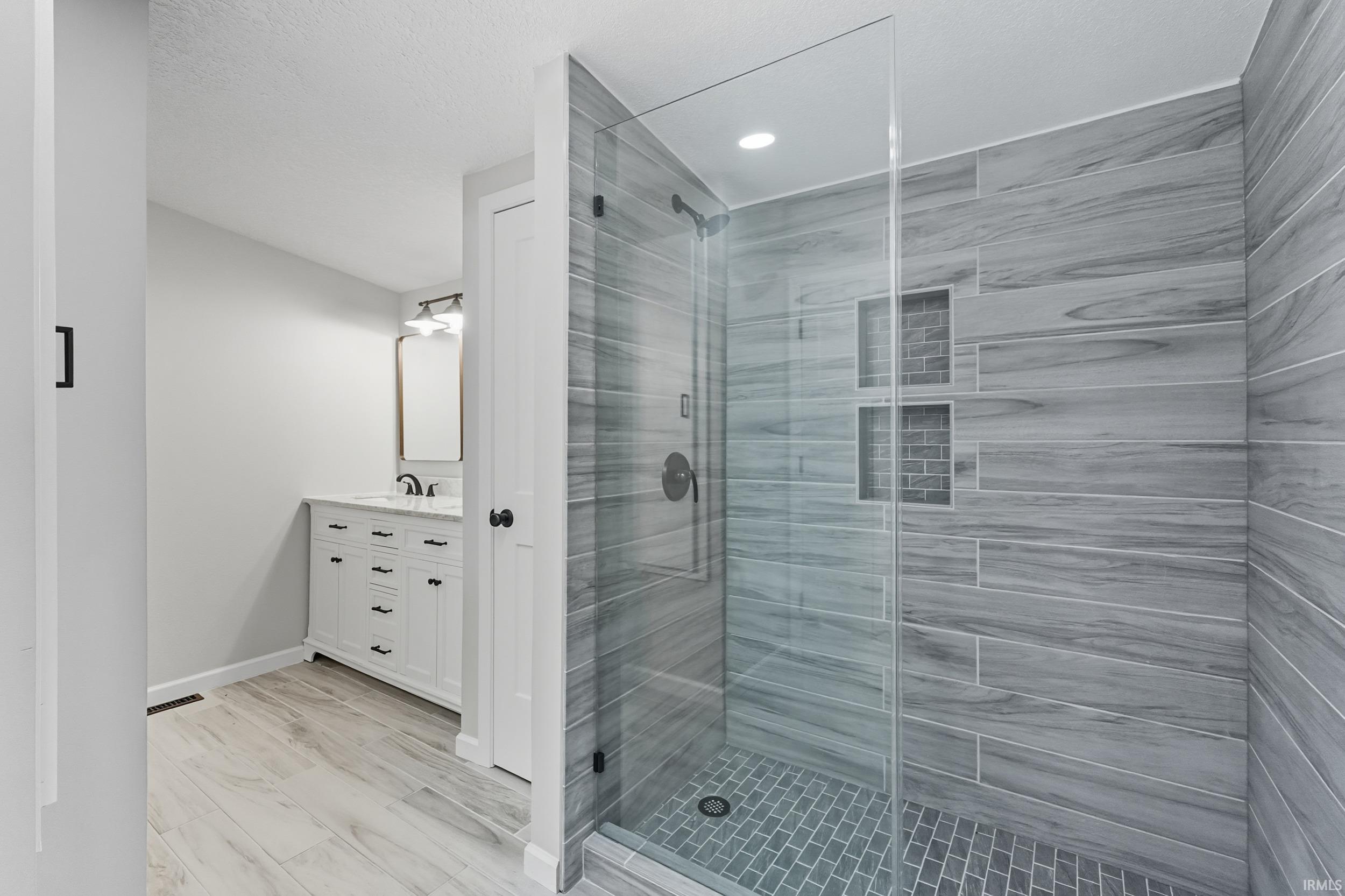 Photo 17 of 2881 W 150 S