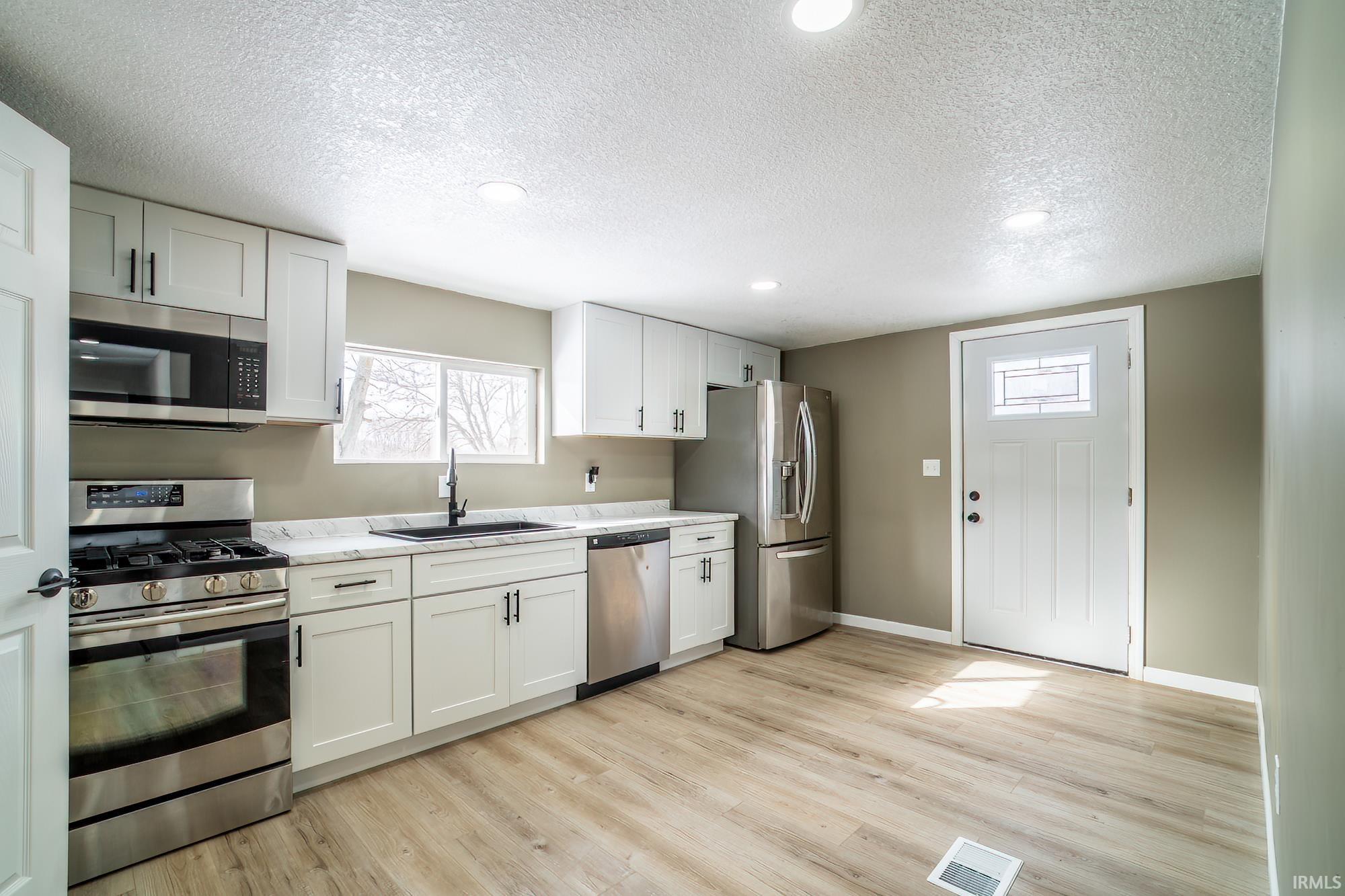 Photo 19 of 2564 S Lima Road