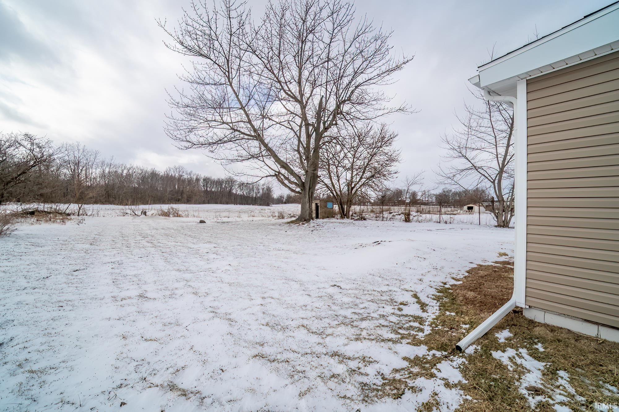 Photo 3 of 2564 S Lima Road