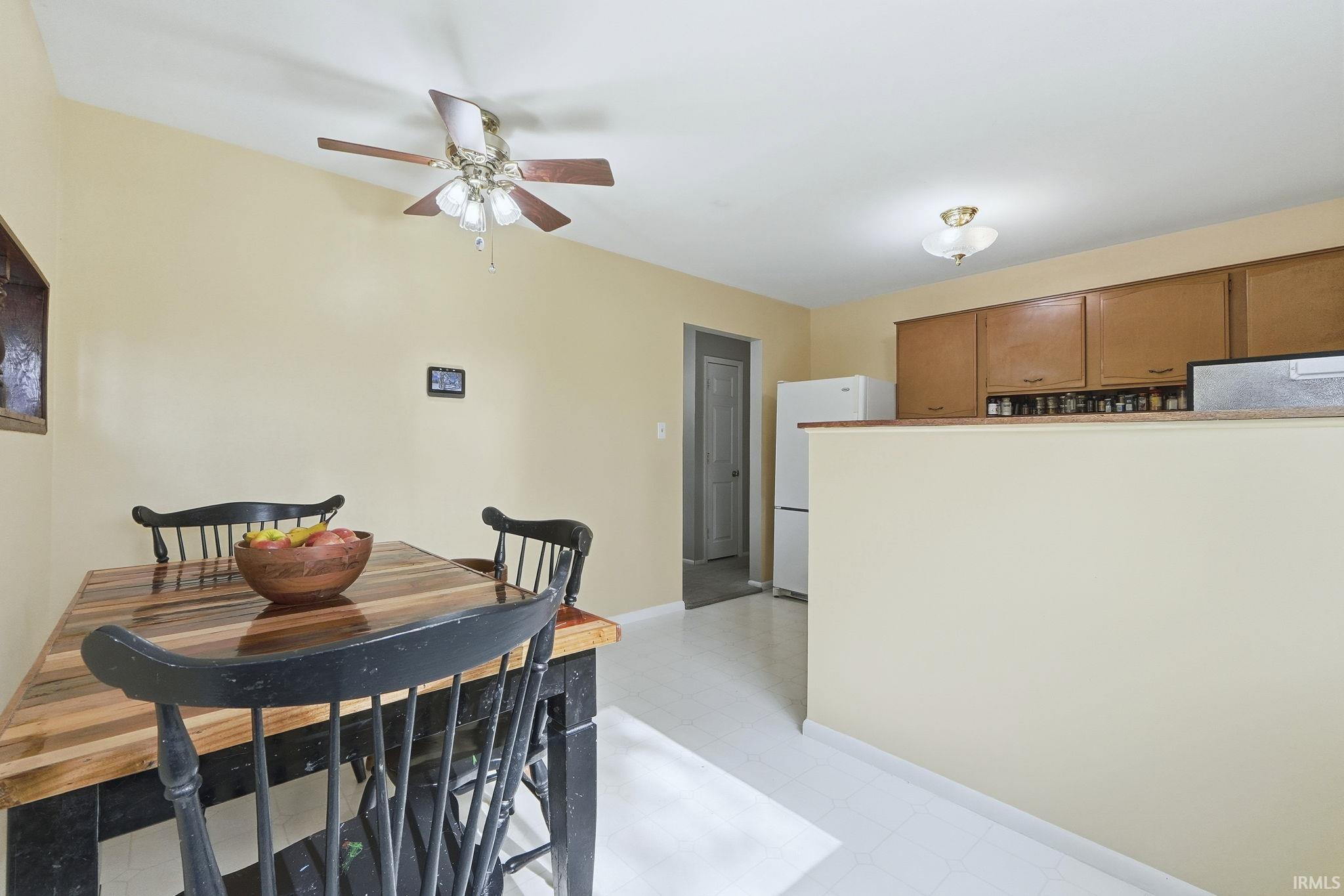 Photo 14 of 411 Sara Drive