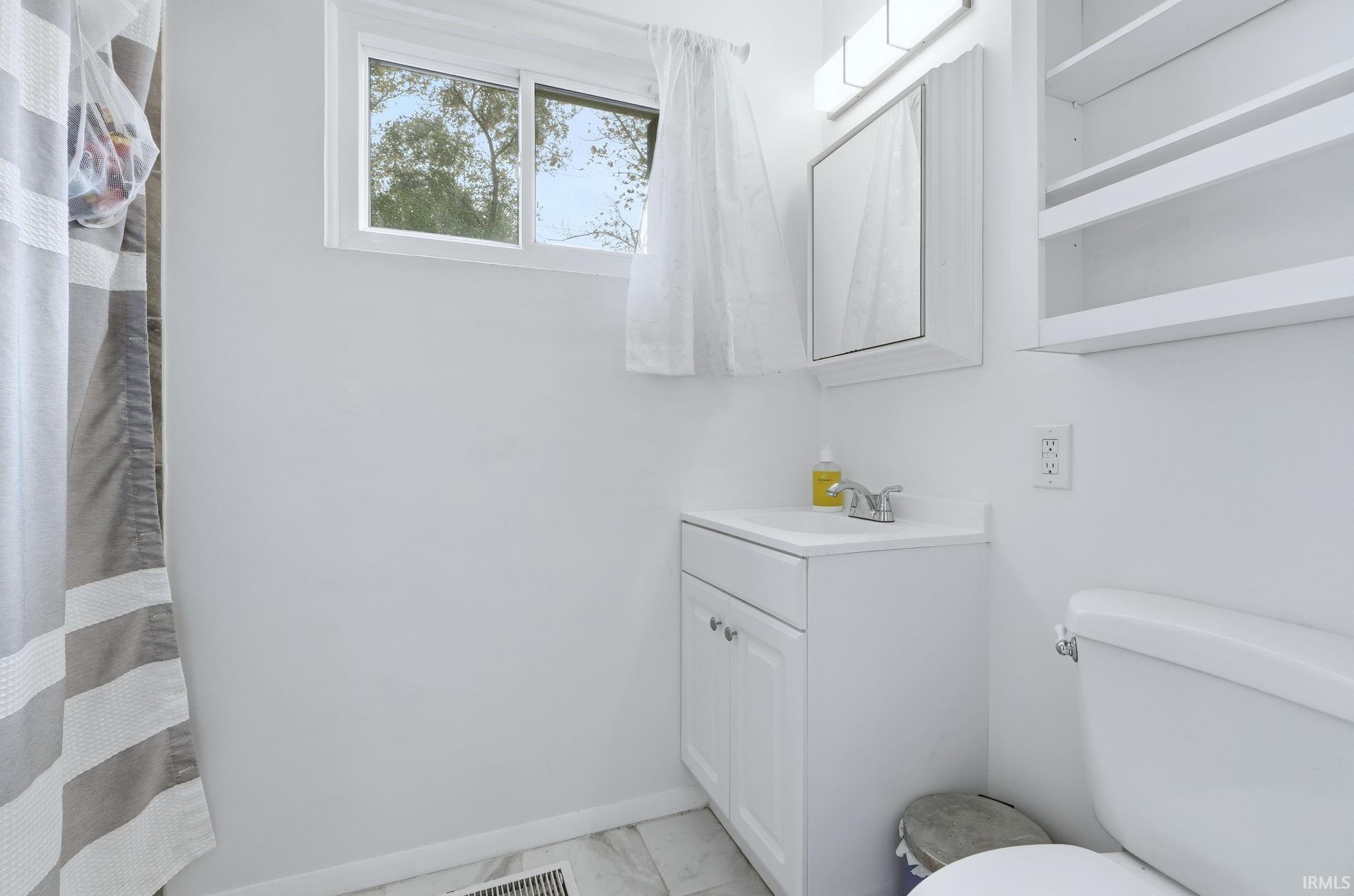 Photo 21 of 411 Sara Drive