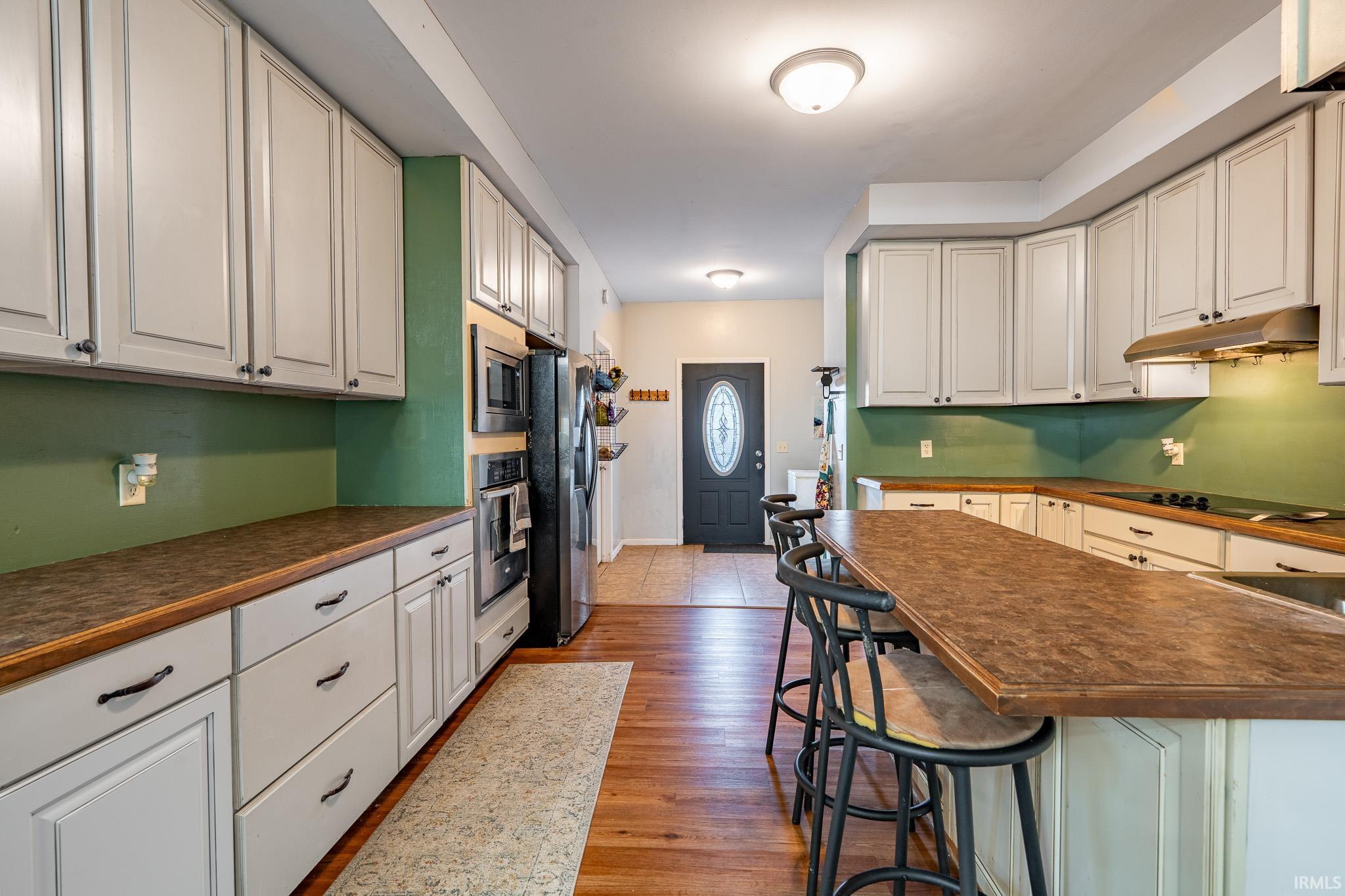 Photo 14 of 472 Vermont Street